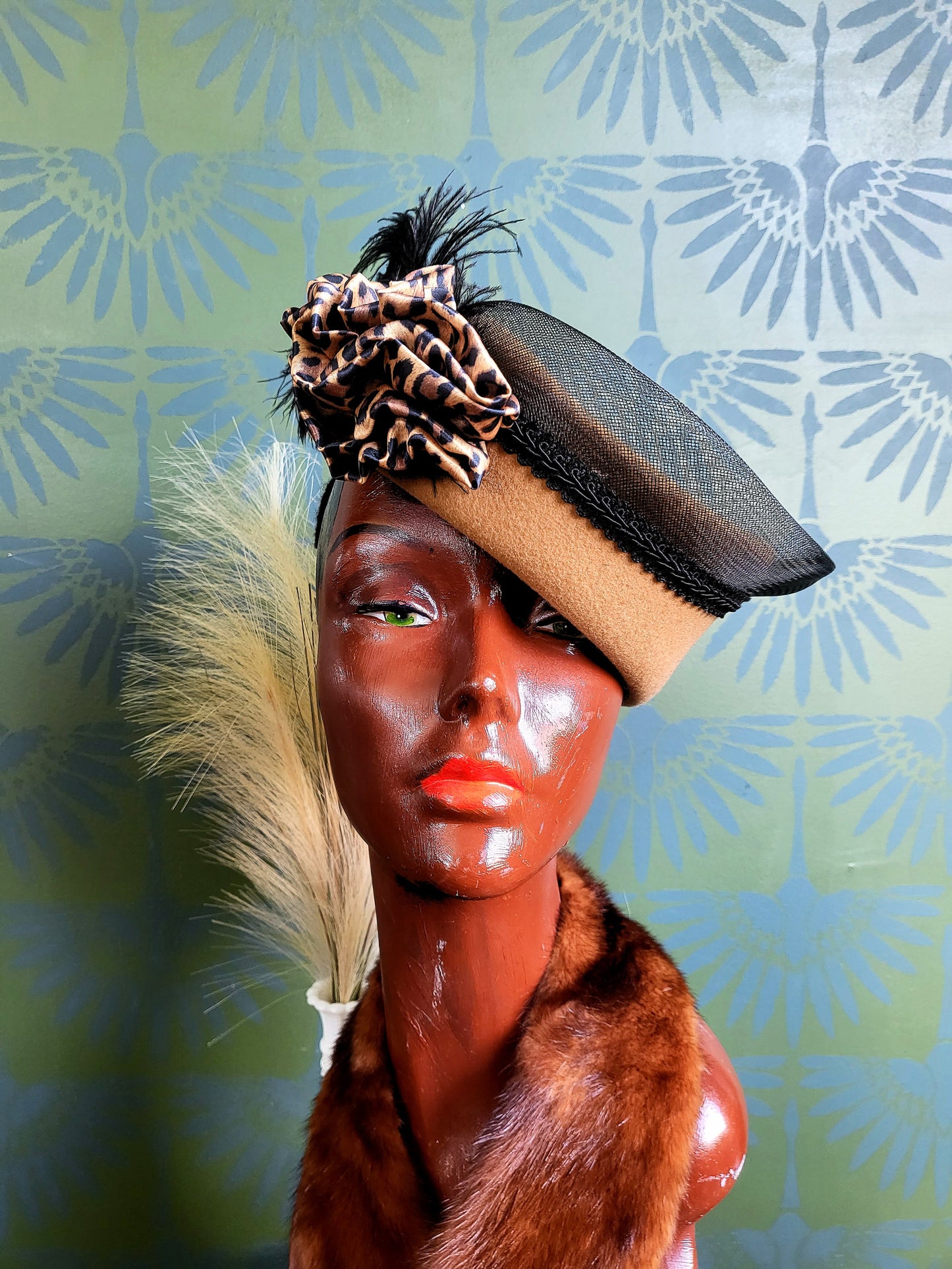 HAT83 - Vintage 1980's-1990's Wool Felt Topper