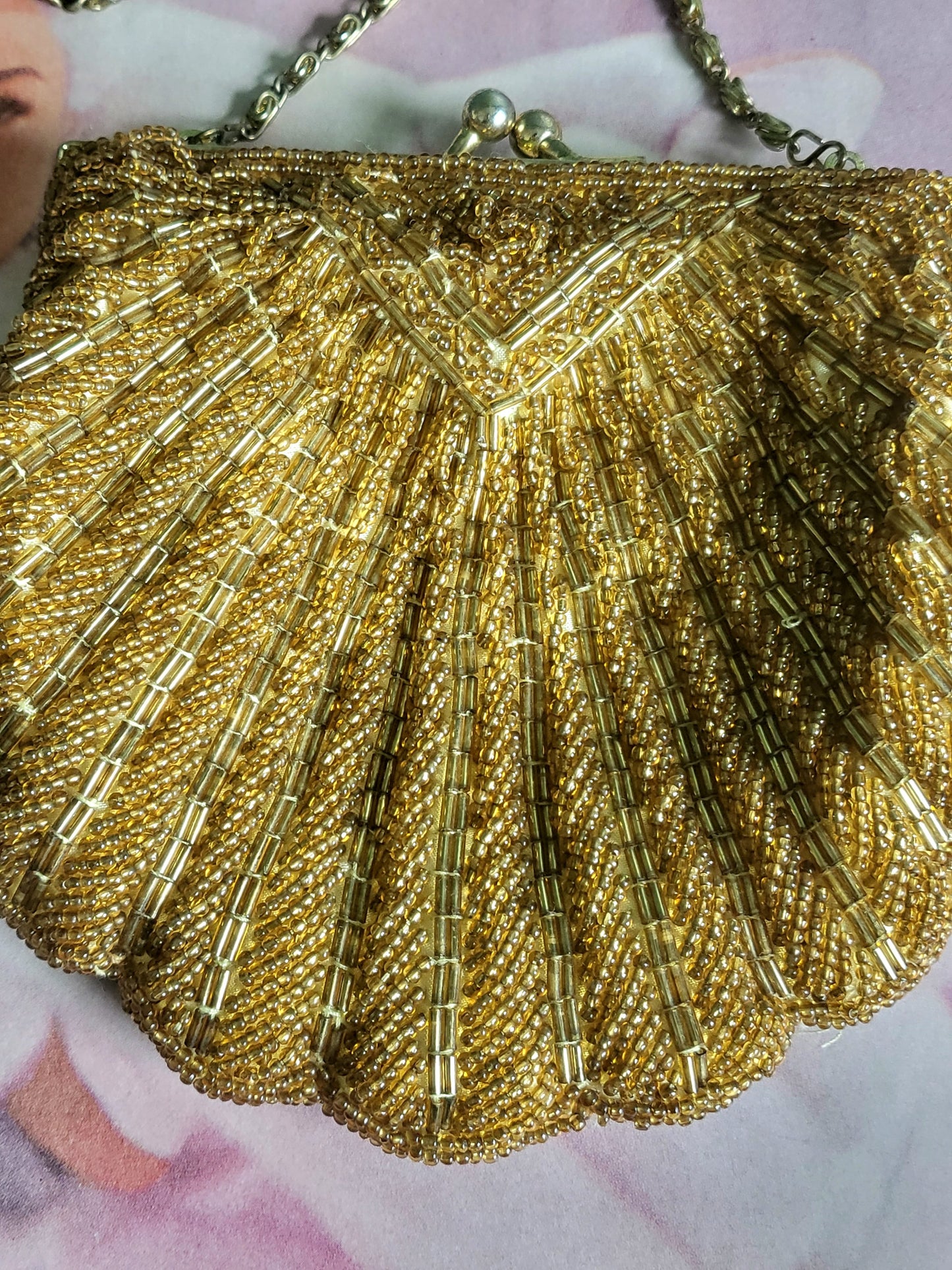 STYLE 2011 - Vintage La Regale Golden Beaded Shell Evening Bag