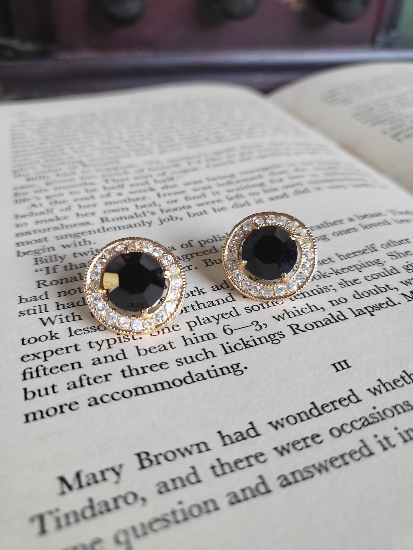 Black Rhinestone Round Art deco Style Post Earrings (Pierced)