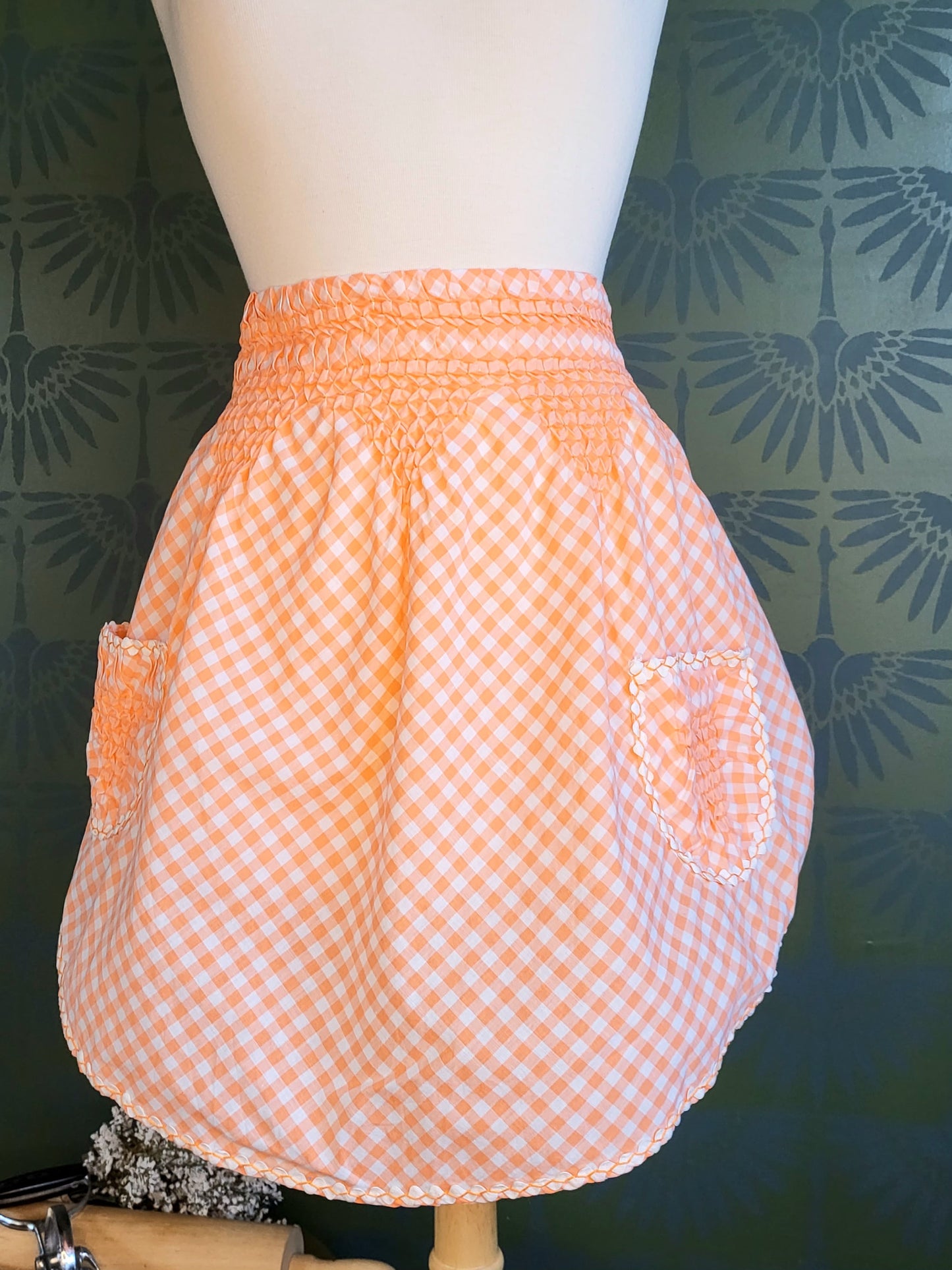 Apron 03 - Vintage Peach Gingham Half Apron