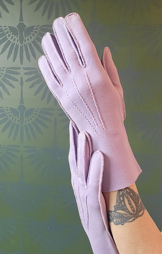 Vintage 1950's-1960's Lilac Gloves