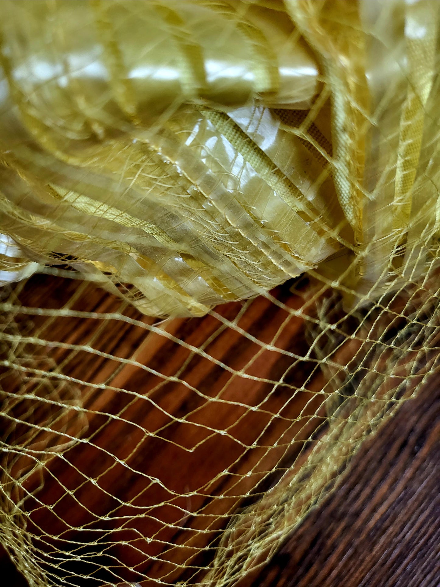 HAT12 - Vintage 1950s-1960s Lemon Yellow Straw and Net Weave Crescent Cap with Birdcage Veil