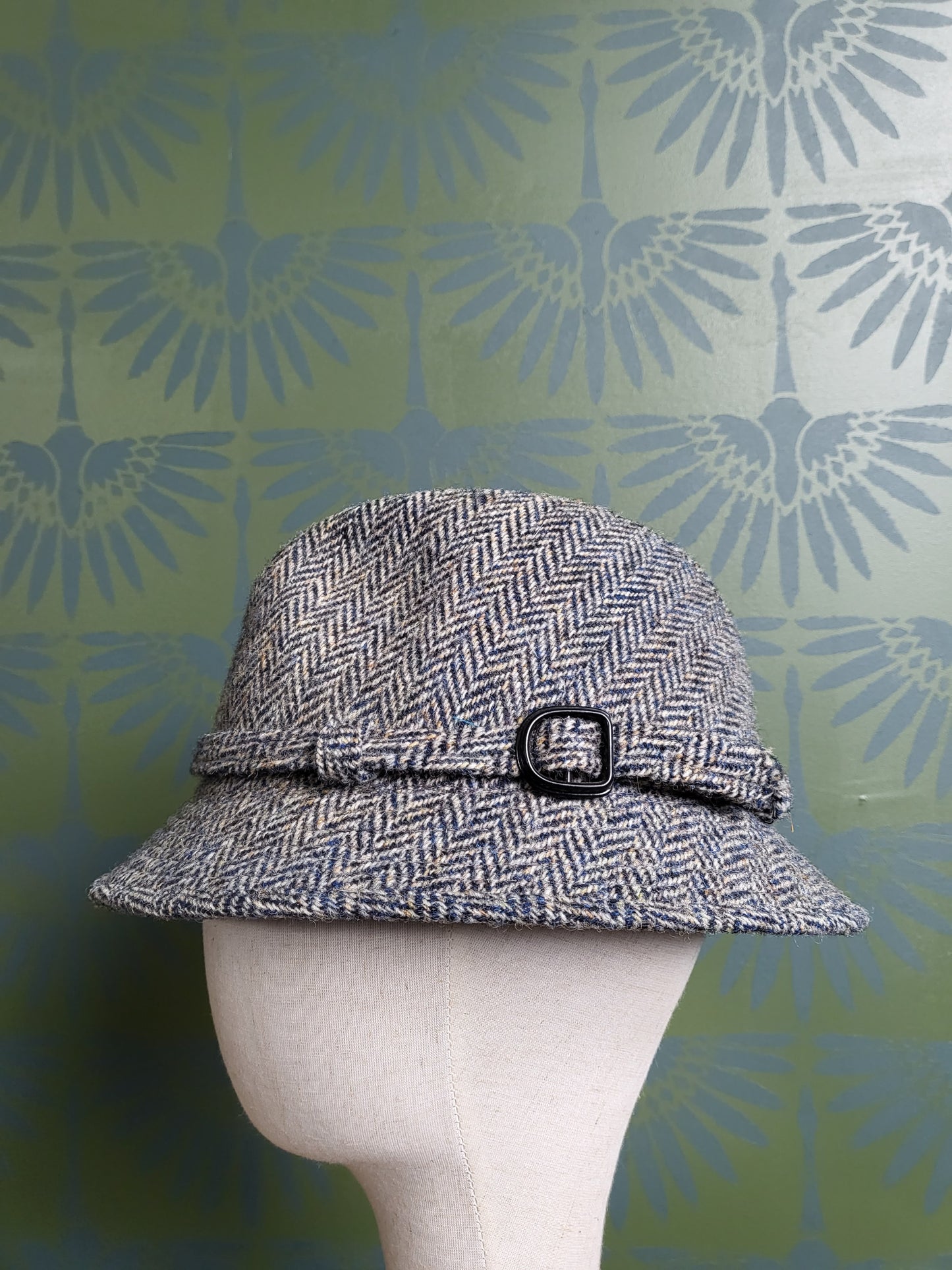 SOLD - Vintage Biltmore Hat Harris Tweed (Gray)