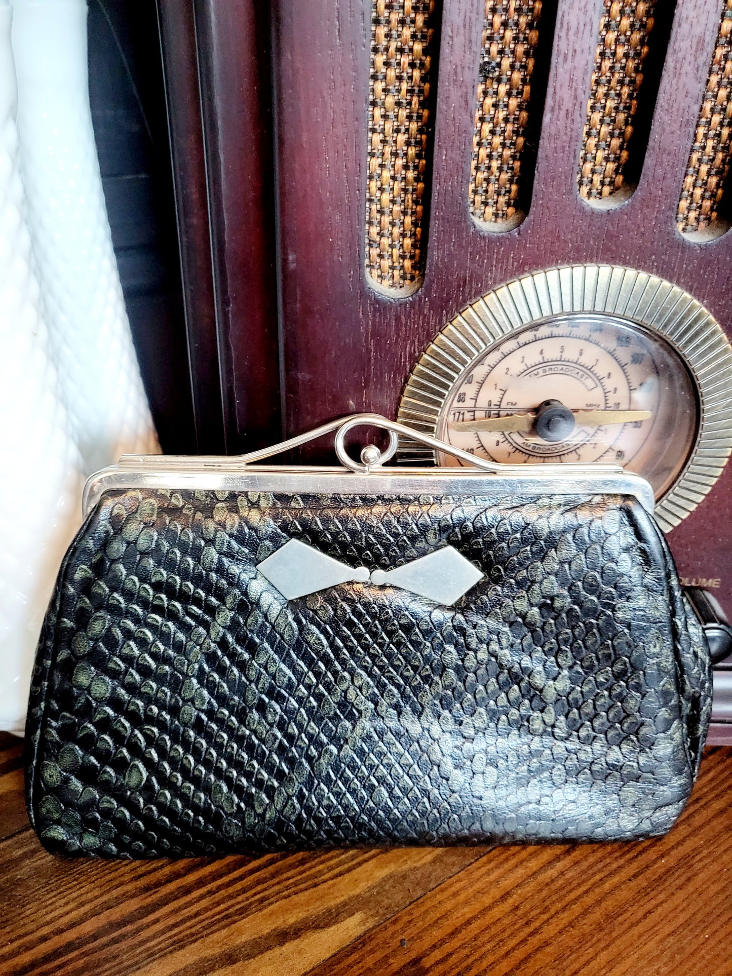 Vintage Green Faux Snake Skin Clutch