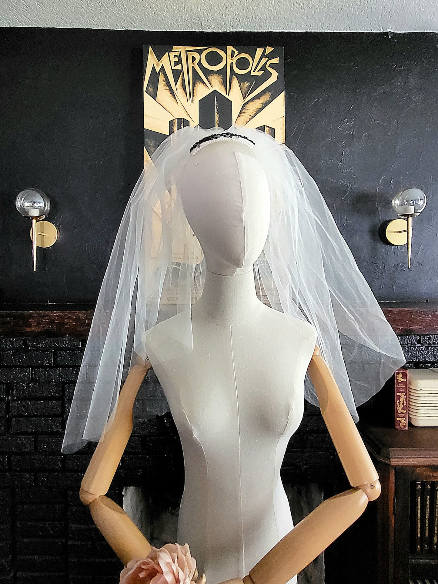 HAT70 - 1950's Style Midi Layered Ivory Veil