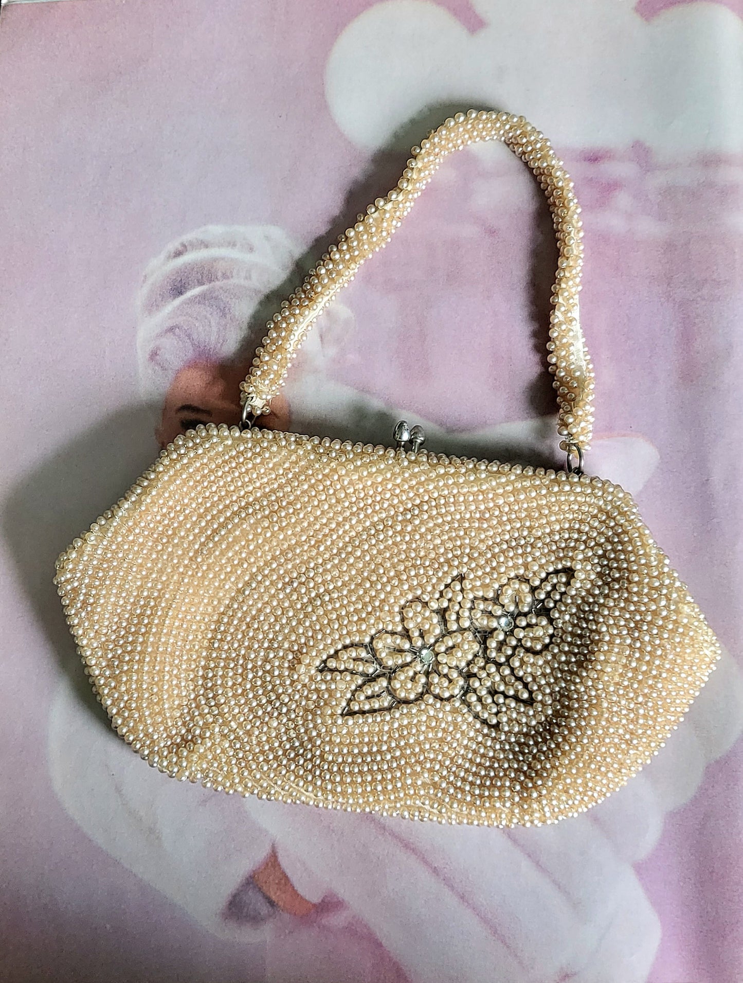 STYLE 2007 - Vintage 1940's-1950's Faux Pearl Beaded Handbag