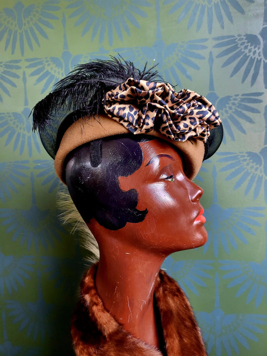 HAT83 - Vintage 1980's-1990's Wool Felt Topper