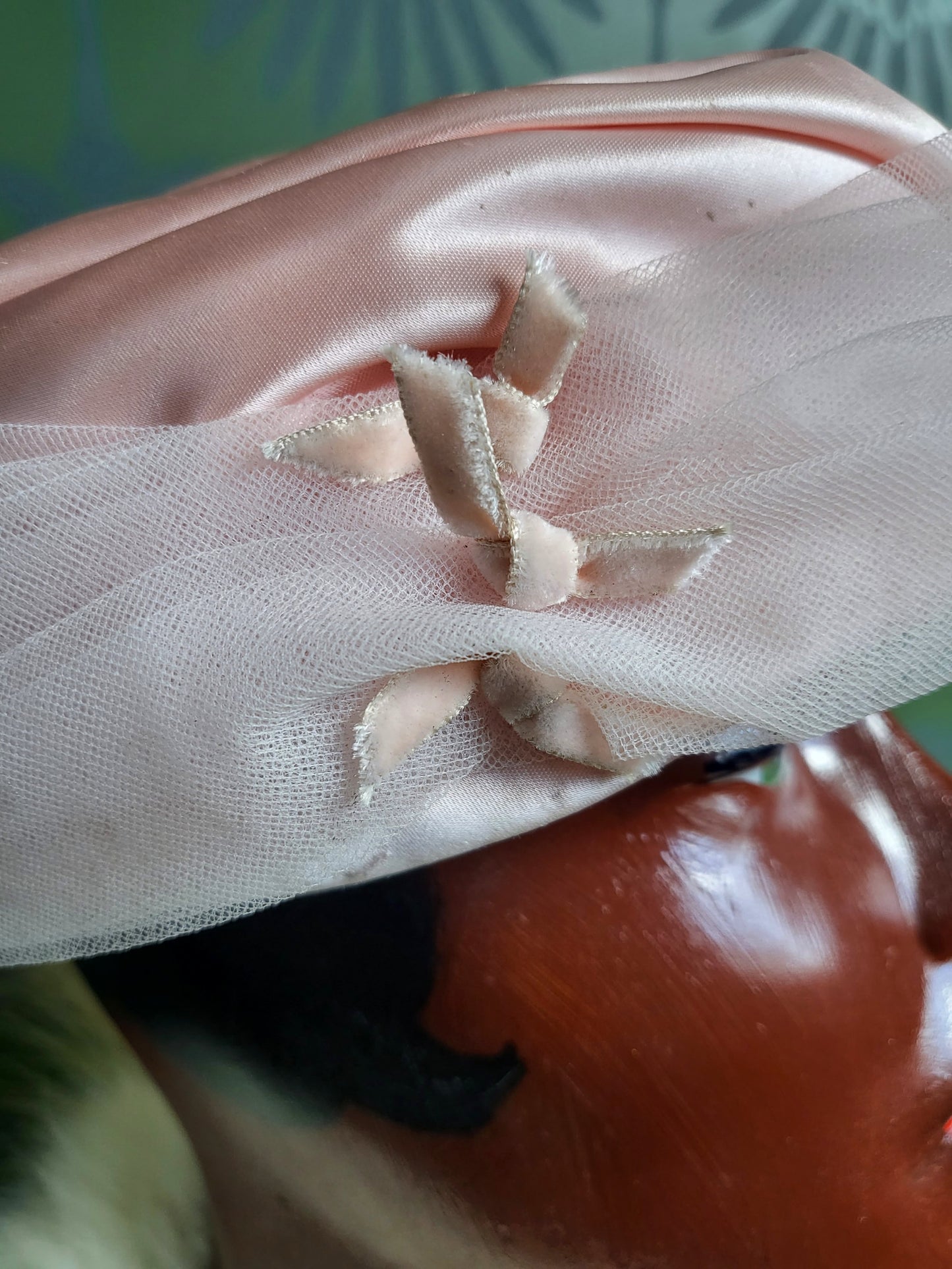 HAT84 - Vintage 1950's Pink Satin and Tulle Topper