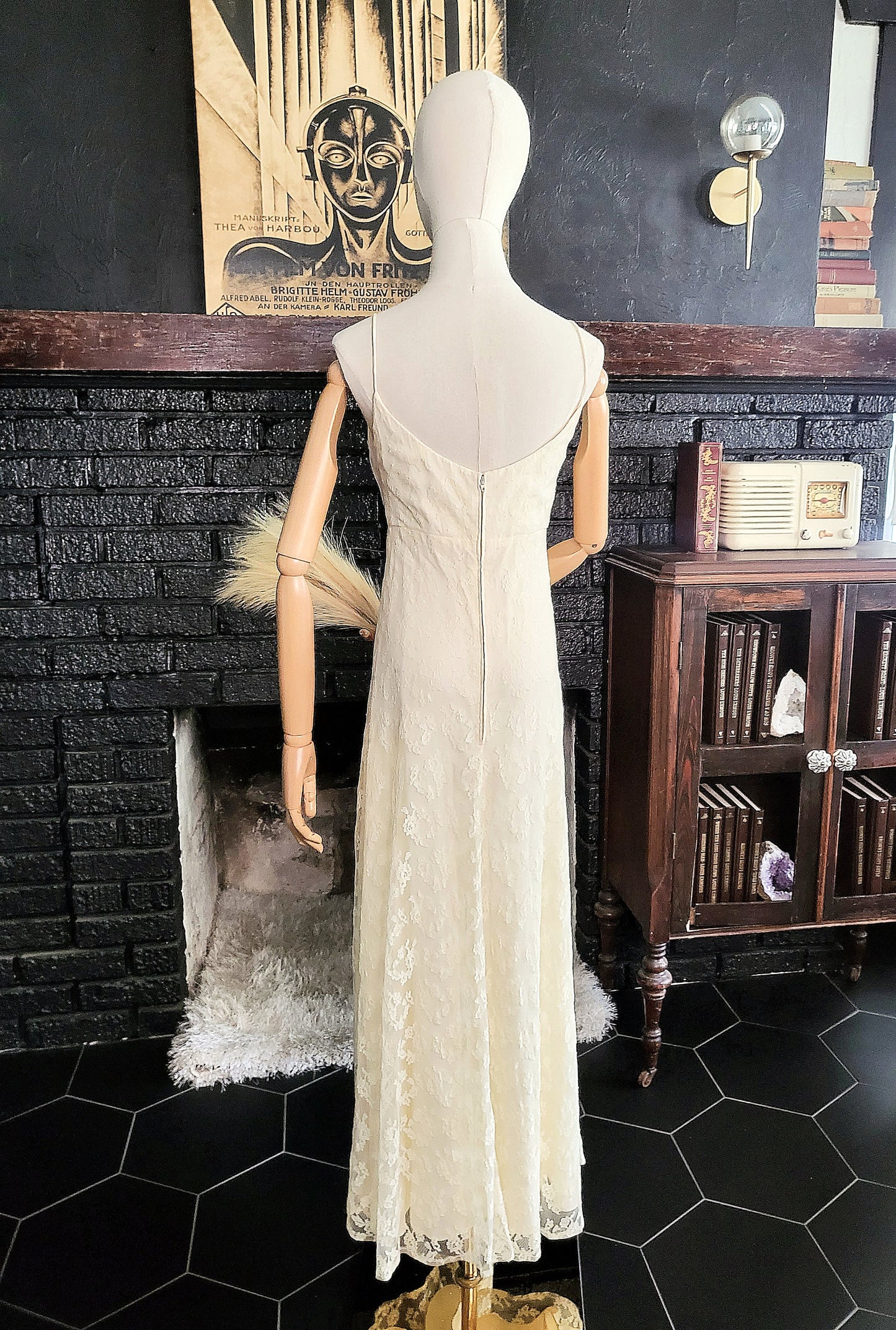 SOLD - Vintage 1960's Ivory Lace Column