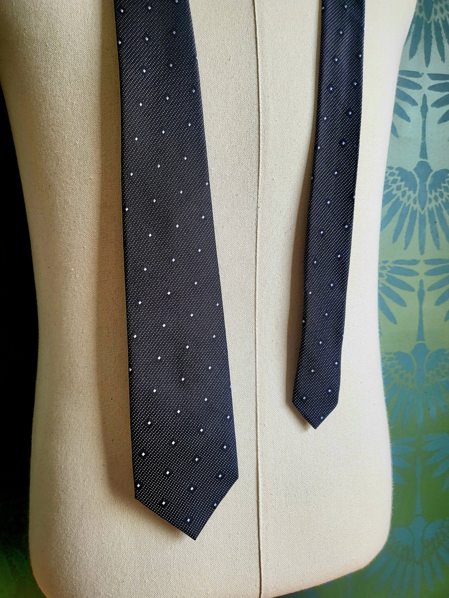 Black Micro Dot Slim Neck Tie