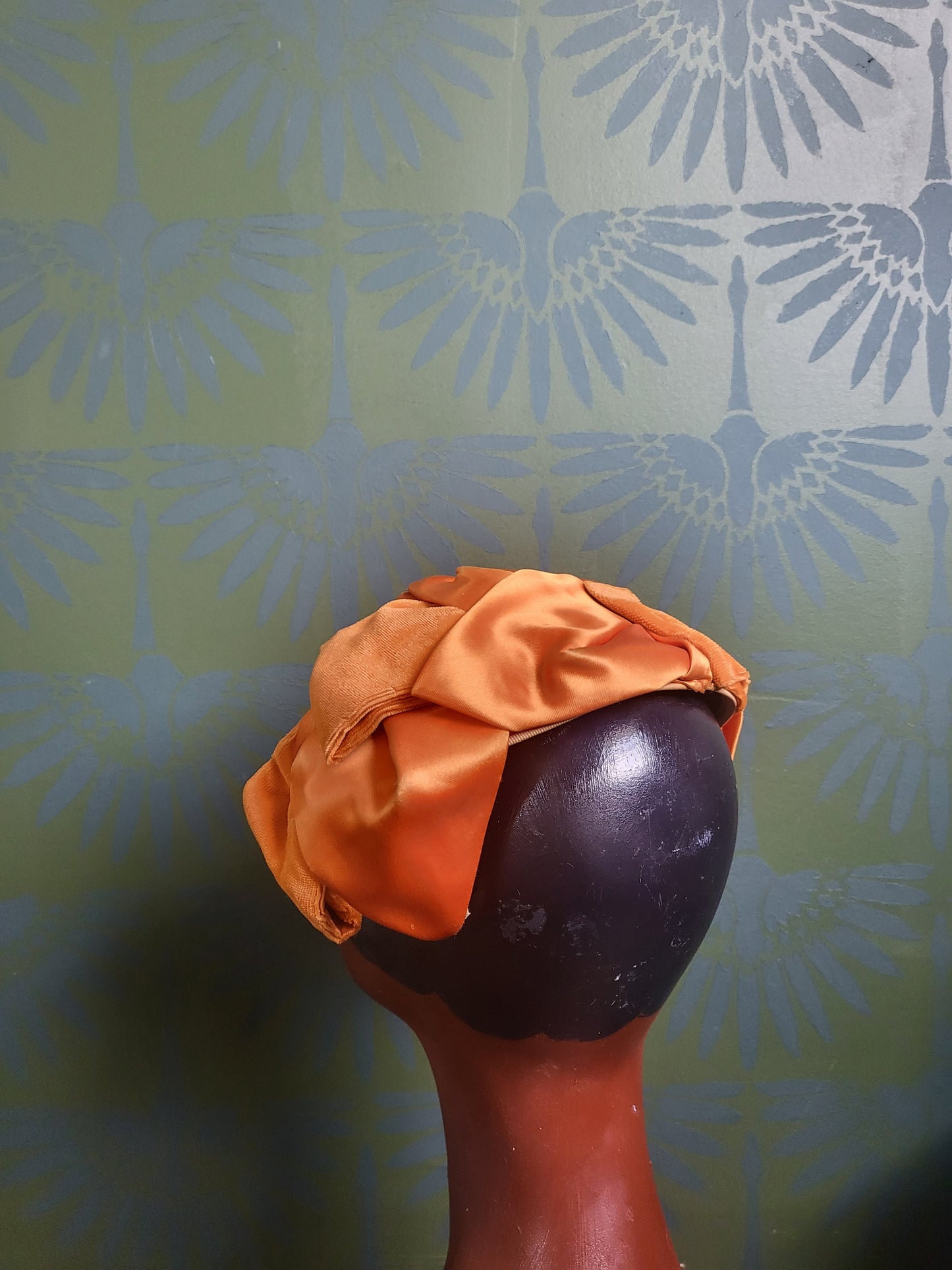 HAT15 - Vintage 1950s-1960s Tangerine Satin and Plush Velvet Petal Crescent Topper