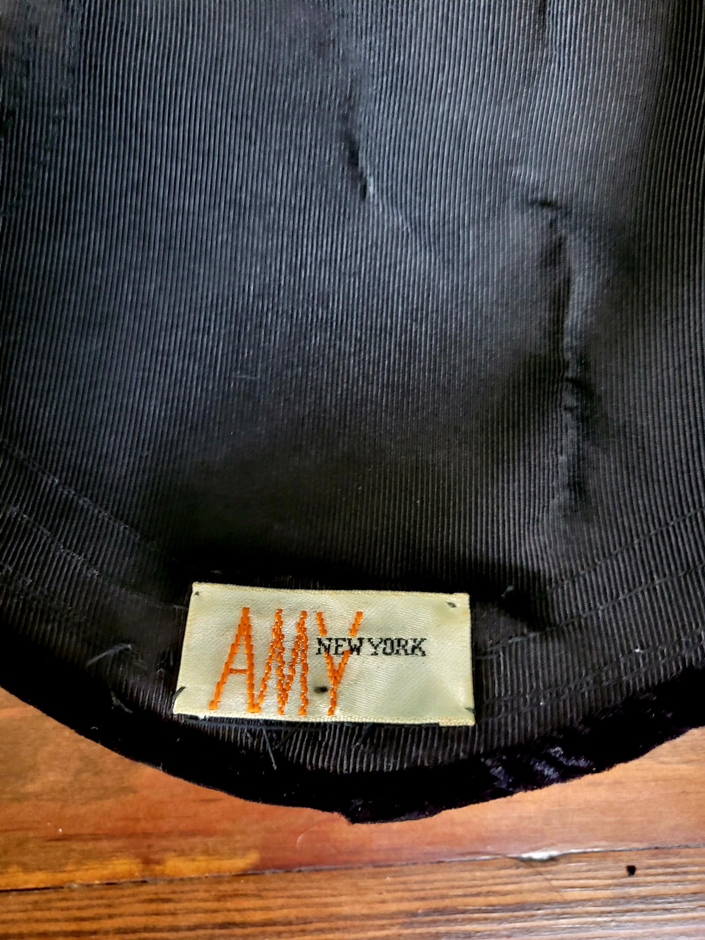 HAT80 - Vintage 1950's "Amy New York" Black Velvet Juliet Cap