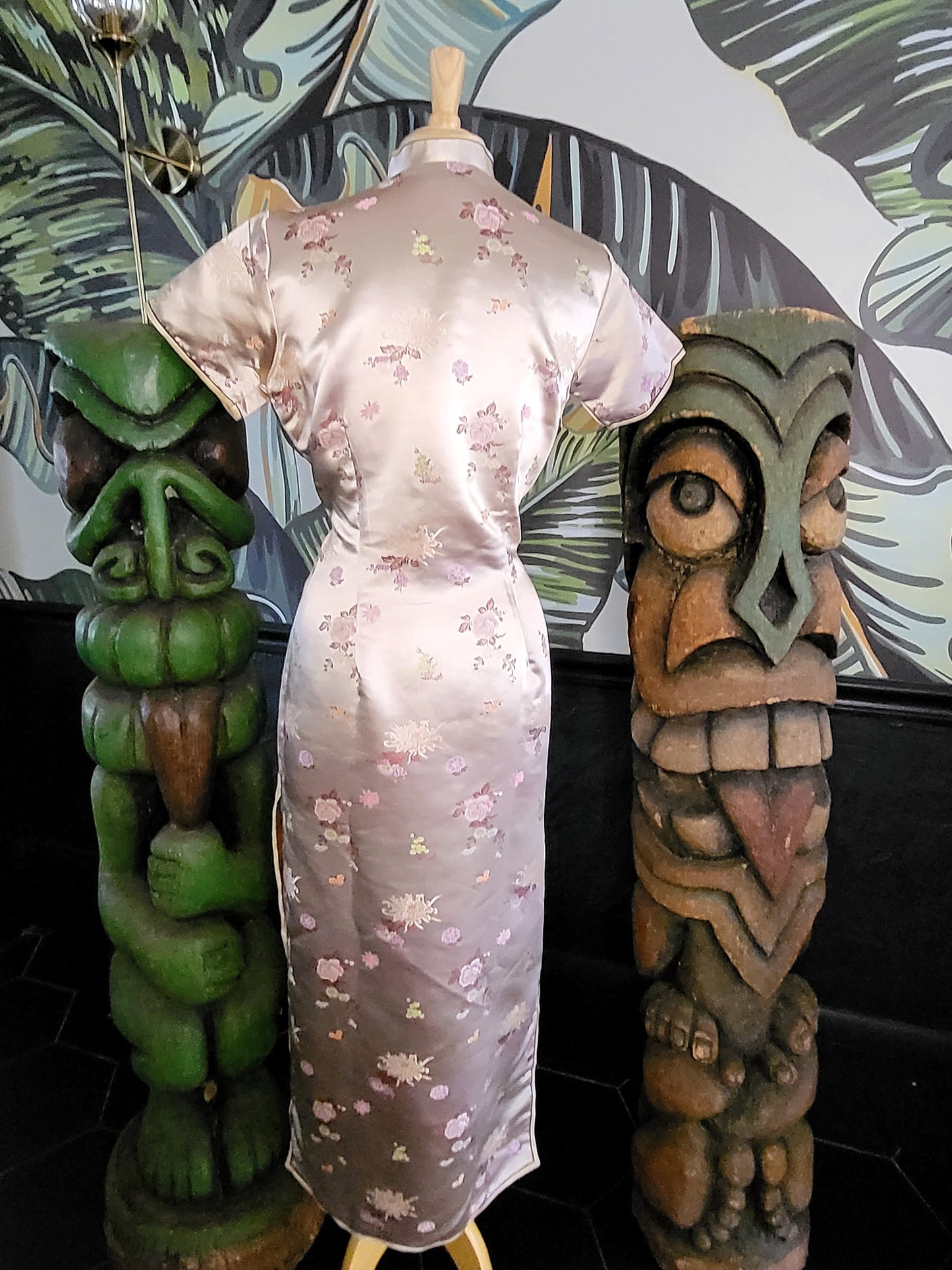 Vintage "Peony" Champagne Gold Qipao - L/XL