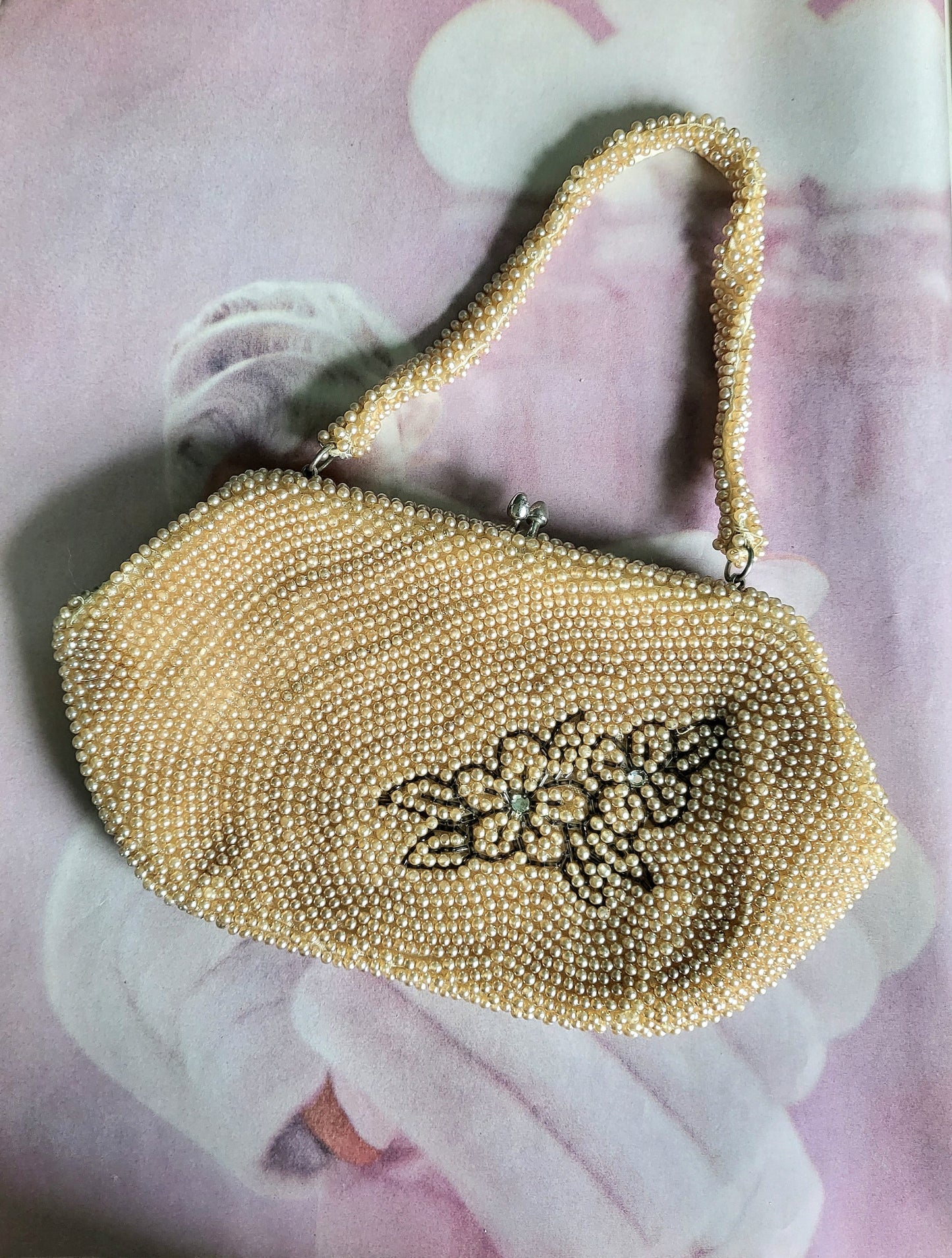 STYLE 2007 - Vintage 1940's-1950's Faux Pearl Beaded Handbag