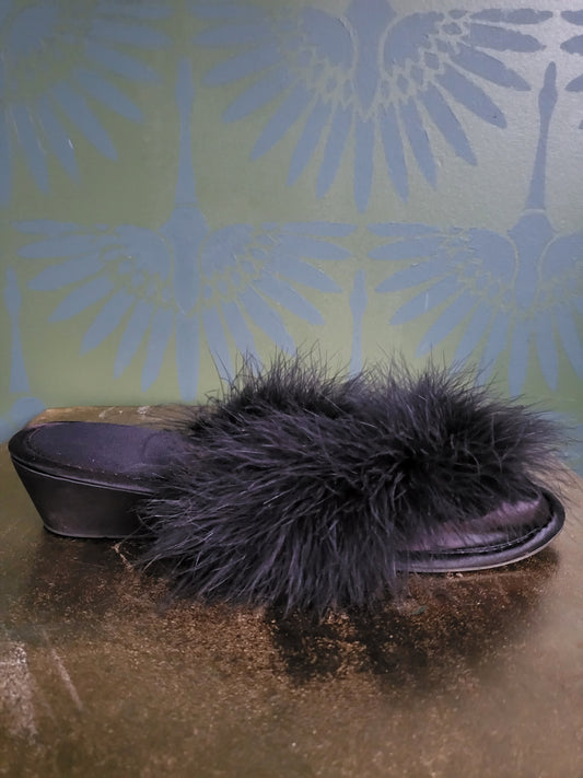 SOLD - Vintage 1950's Madye's Feather House Slippers