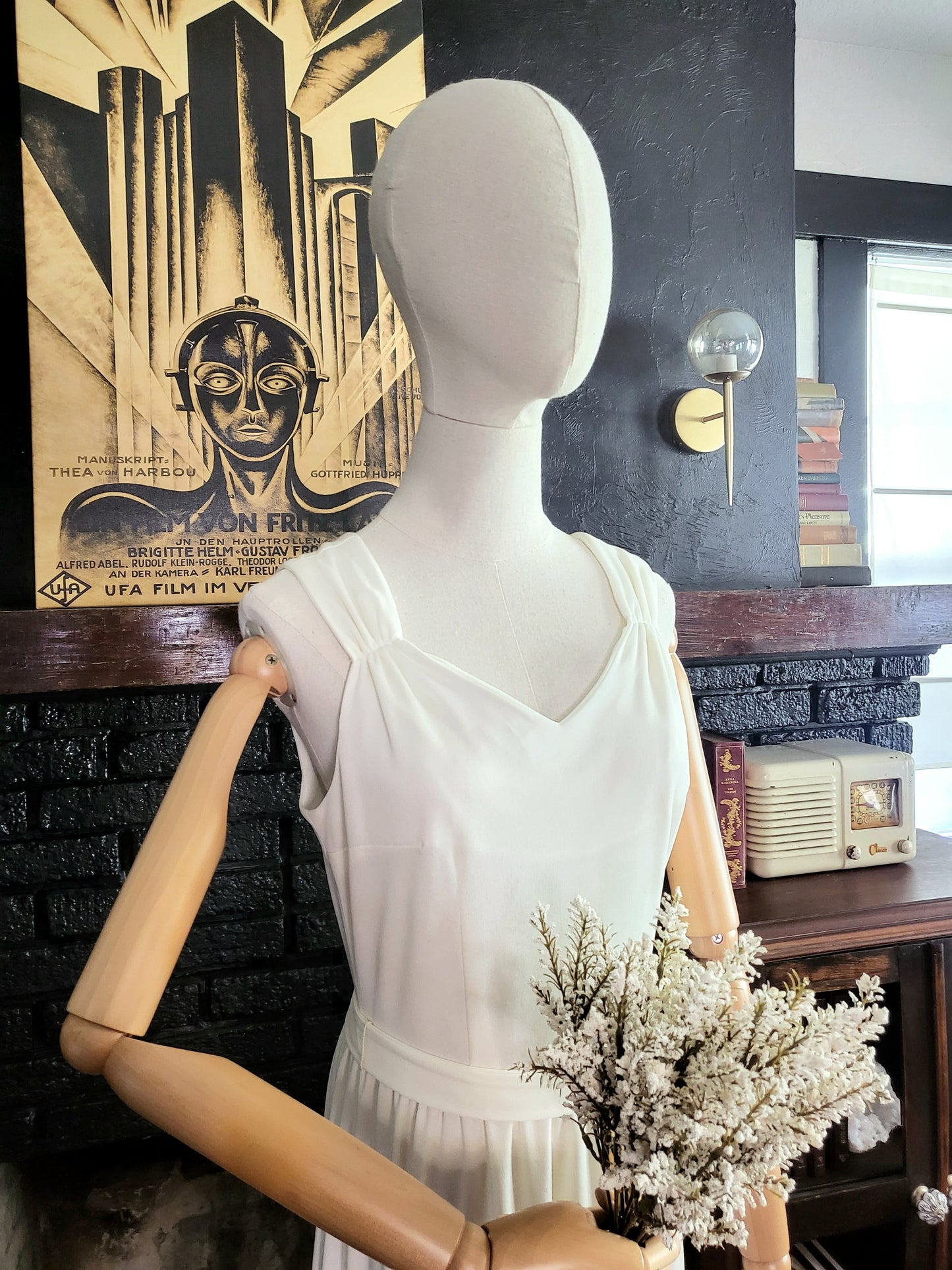 STYLE 1009 - Vintage 1970's Vicky Vaughn Ivory Column Wedding Dress