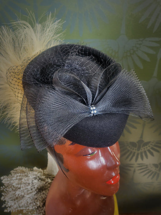 HAT85 - Vintage 1950's "Bollman" Black Felted Wool Topper