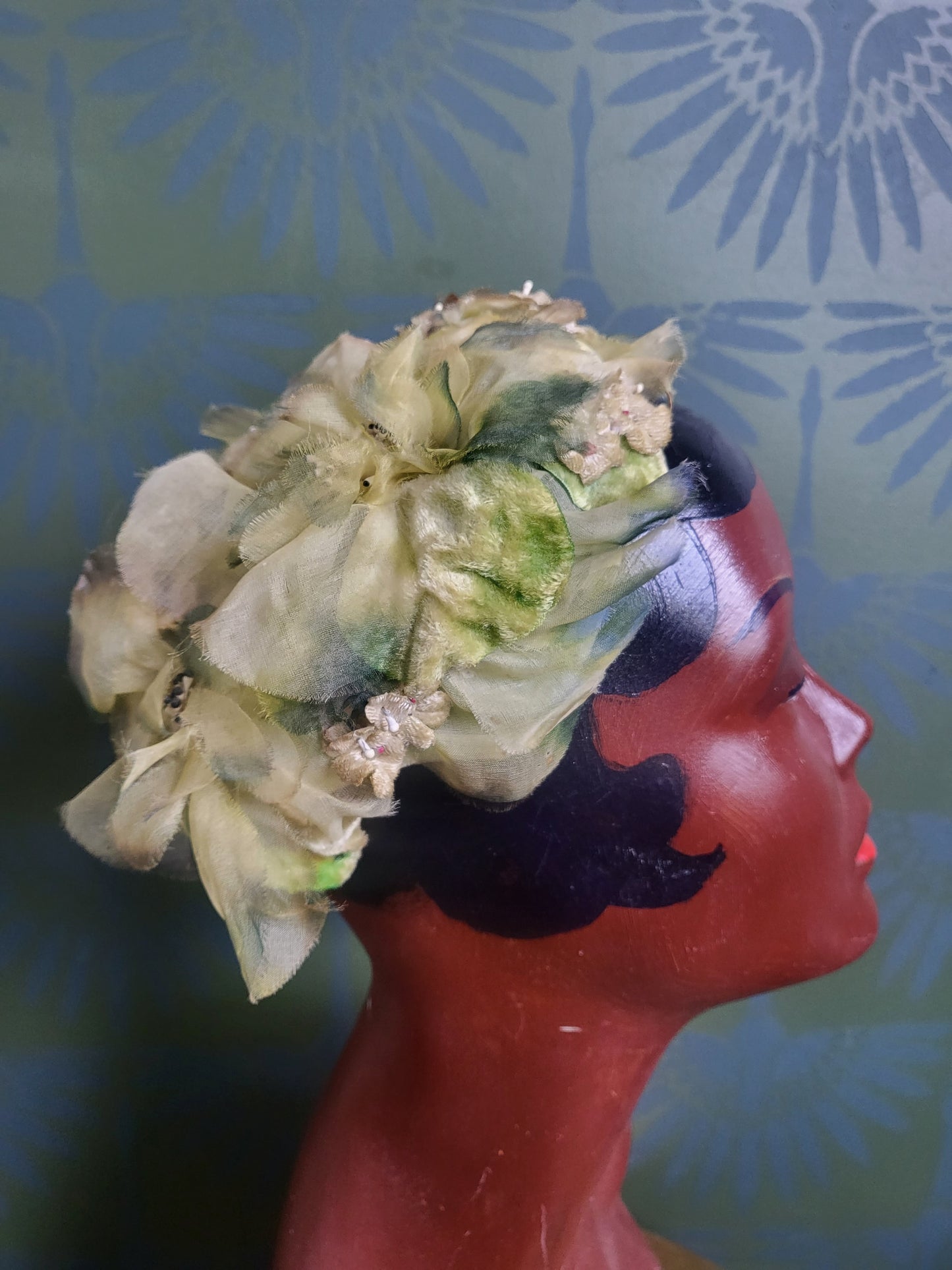 HAT3 - Vintage 1950s-1960s Milbrae Exclusive Green and Yellow Chiffon Flower Pale Yellow & Tan Velvet Micro-Flower Juliet Cap