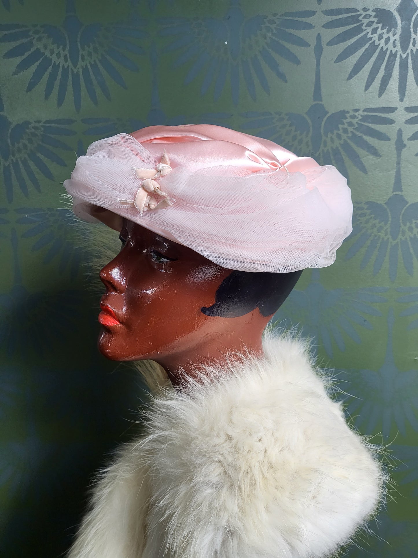 HAT84 - Vintage 1950's Pink Satin and Tulle Topper