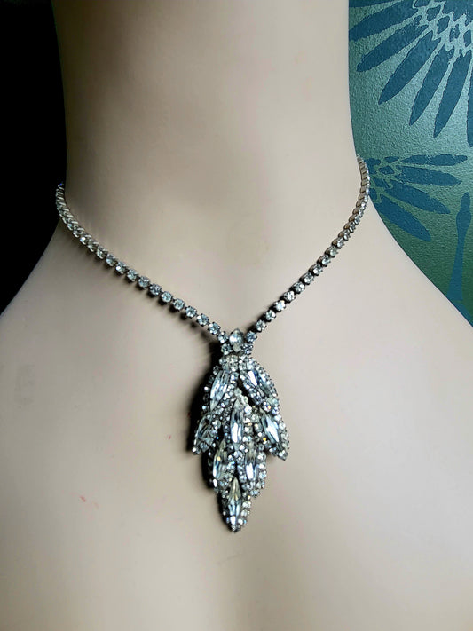 STYLE 7000 - Vintage 1950's-1960's Rhinestone Petal Pendant Necklace