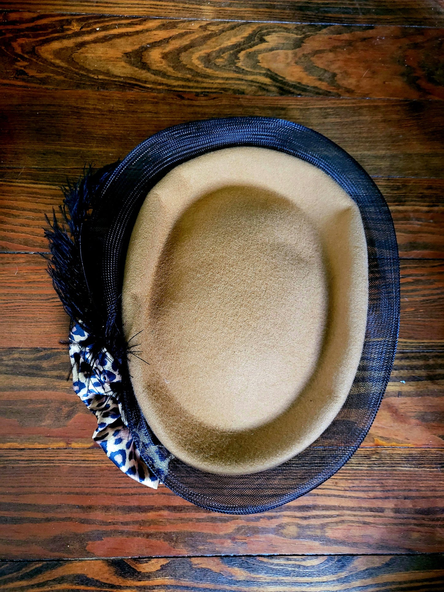 HAT83 - Vintage 1980's-1990's Wool Felt Topper