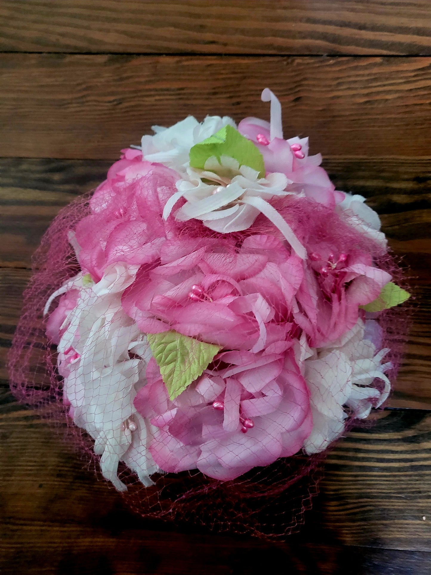 HAT20 - Vintage 1950s-1960s Pink and White Flower Juliet Cap with Pink Birdcage Veil