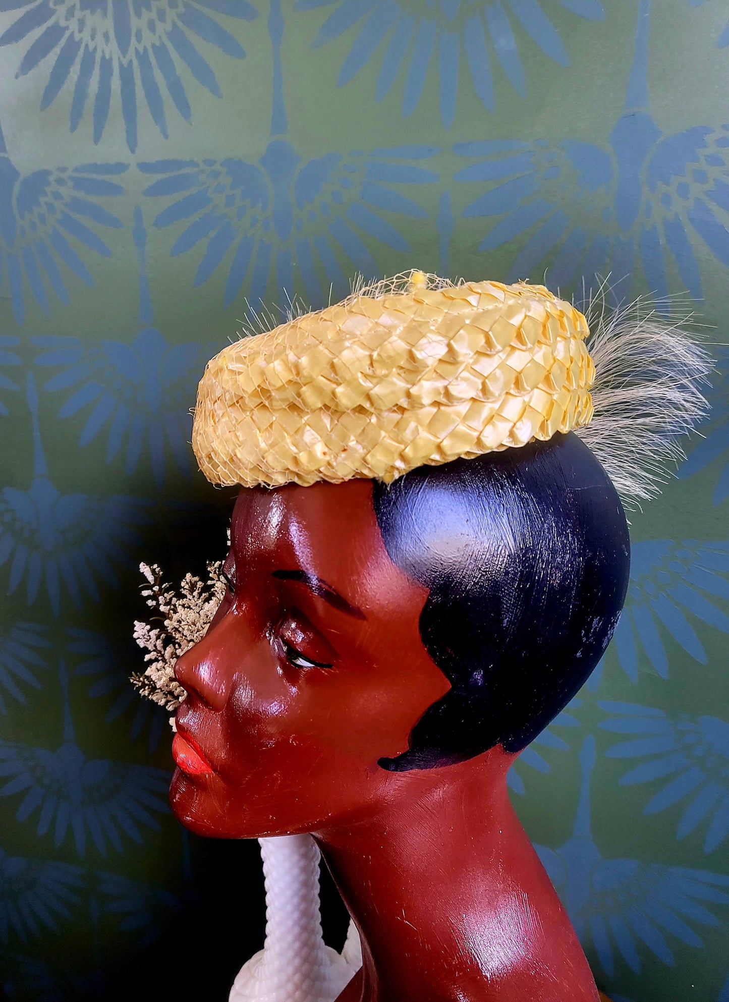 HAT31 - Vintage 1950's-1960's Yellow Woven Straw Halo Topper