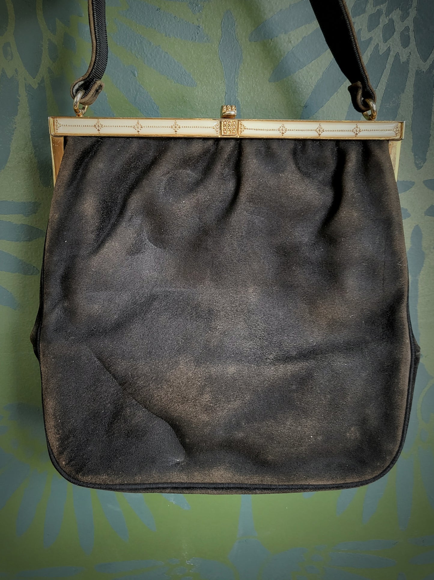 STYLE 2022 - Vintage 1940's-1950's Harry Rosenfeld Suede Handbag