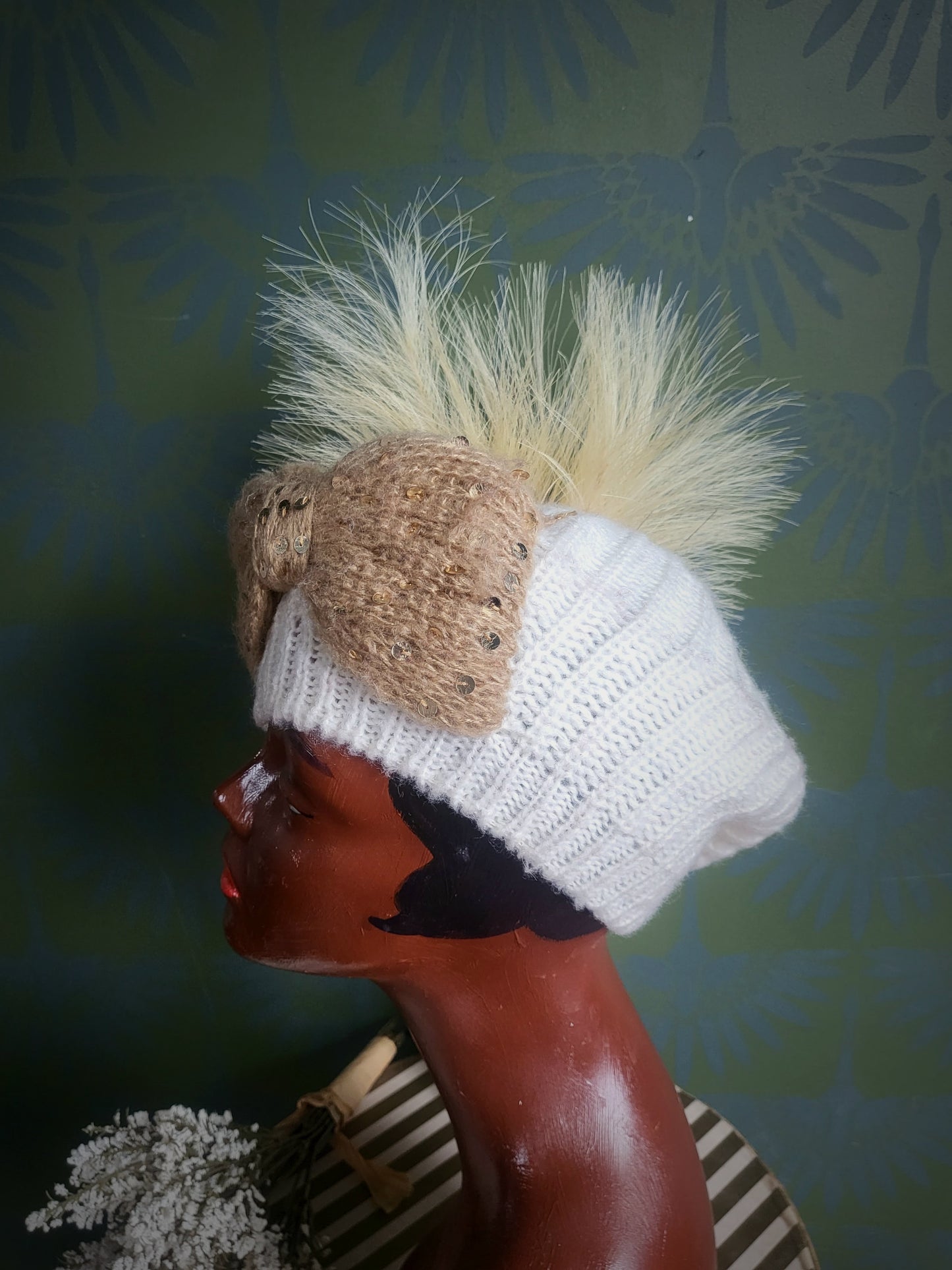 HAT99 - Vintage Style "Betsey Johnson" Woven Knit Beret