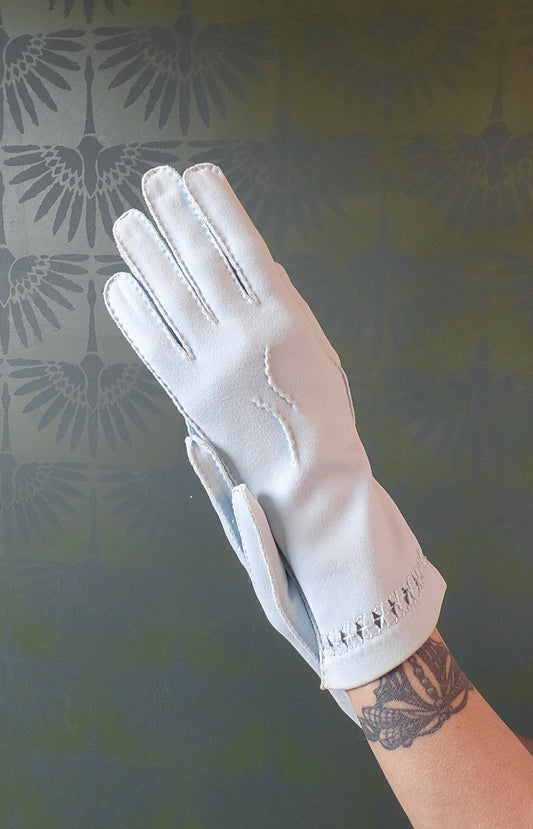 Vintage 1950's 1960's Elvette by Dawnelle Pale Powder Blue Gloves