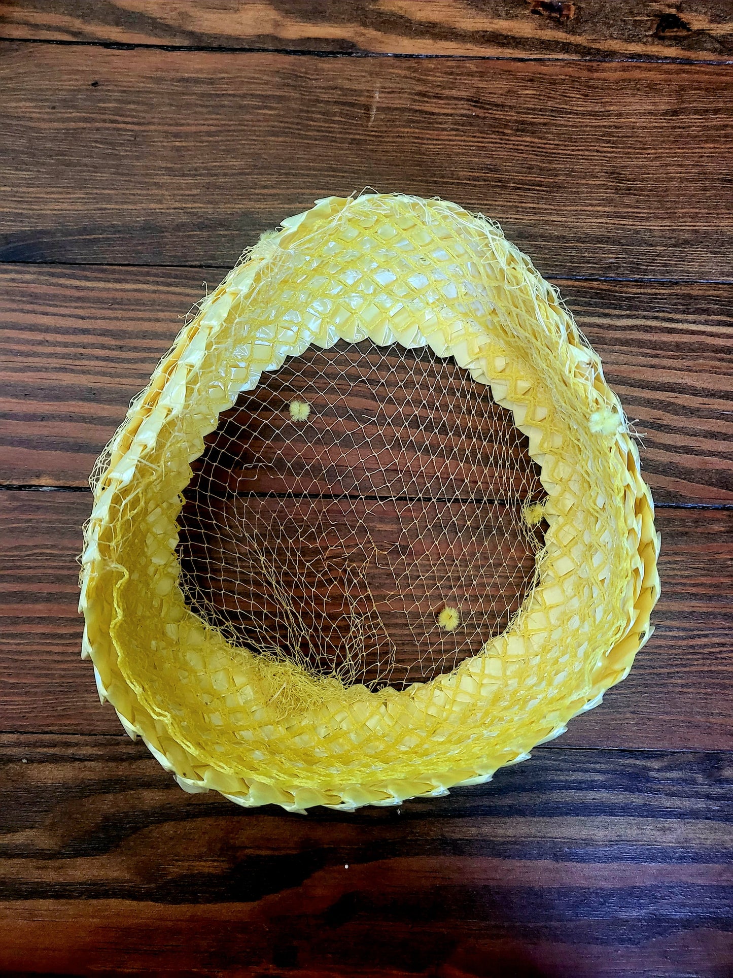 HAT31 - Vintage 1950's-1960's Yellow Woven Straw Halo Topper