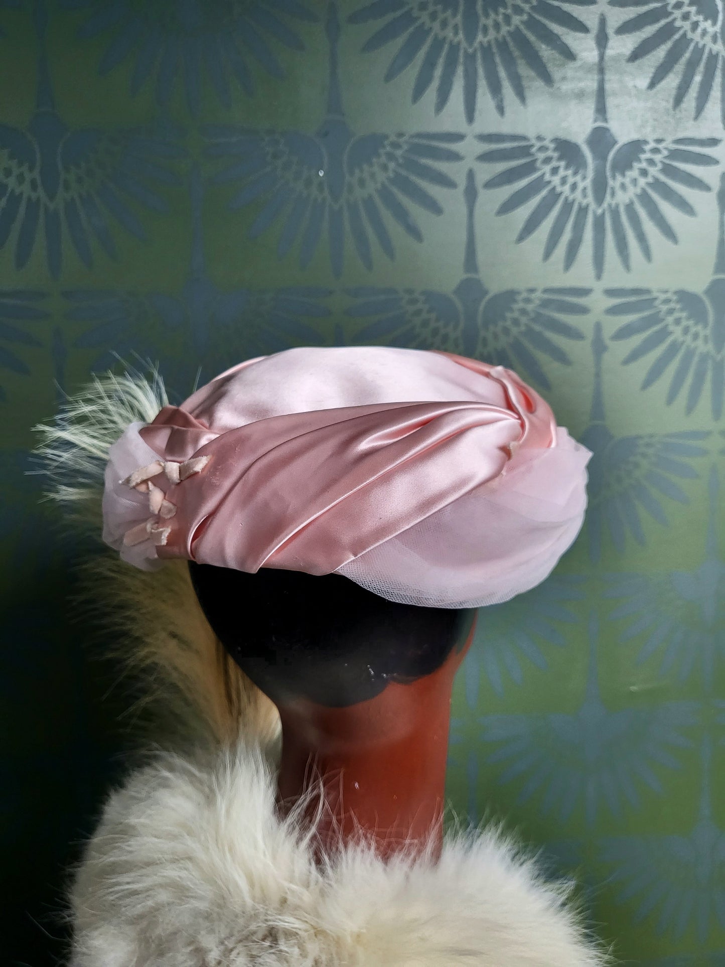 HAT84 - Vintage 1950's Pink Satin and Tulle Topper