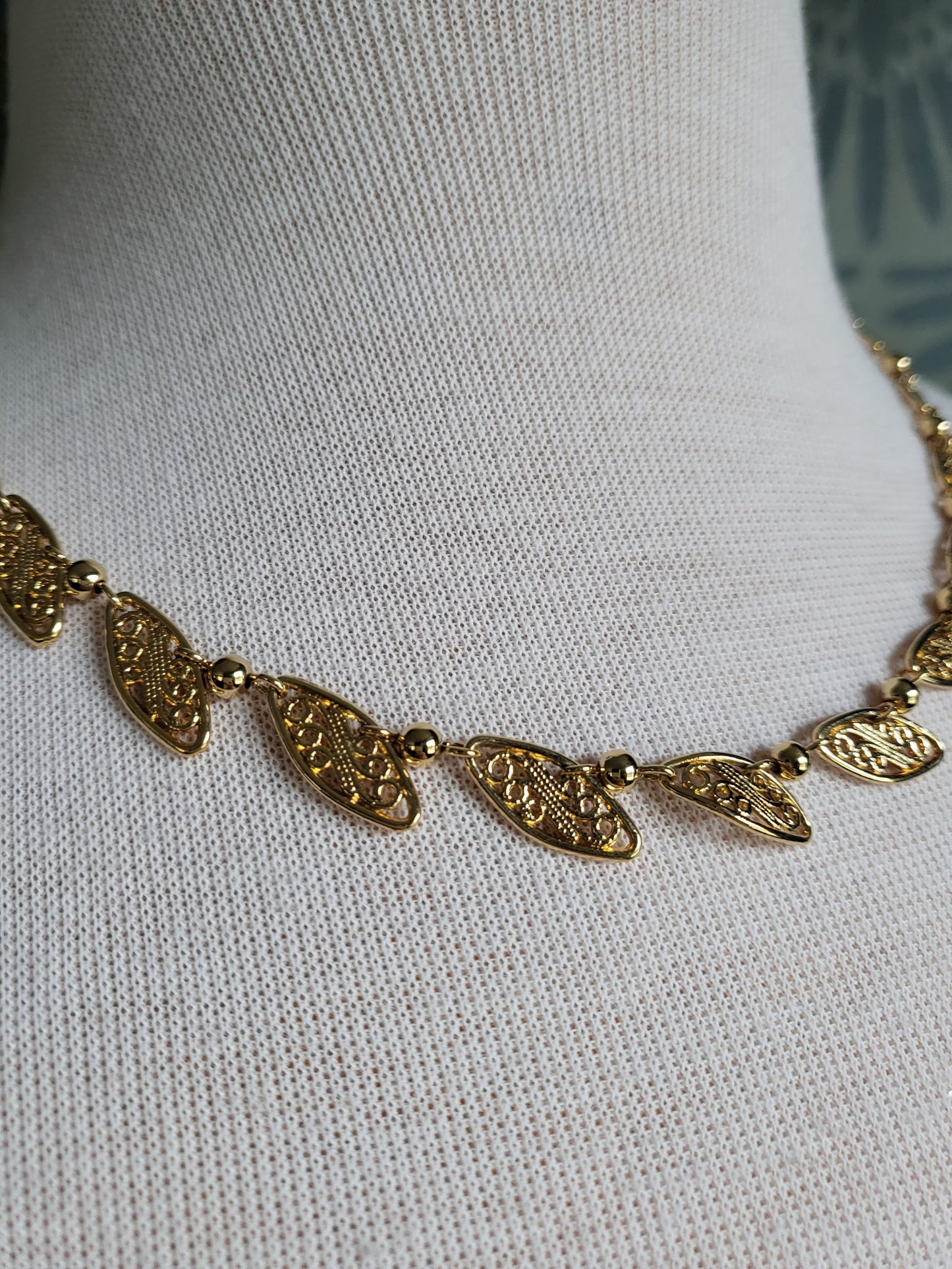 Vintage Trifari Goldtone Necklace