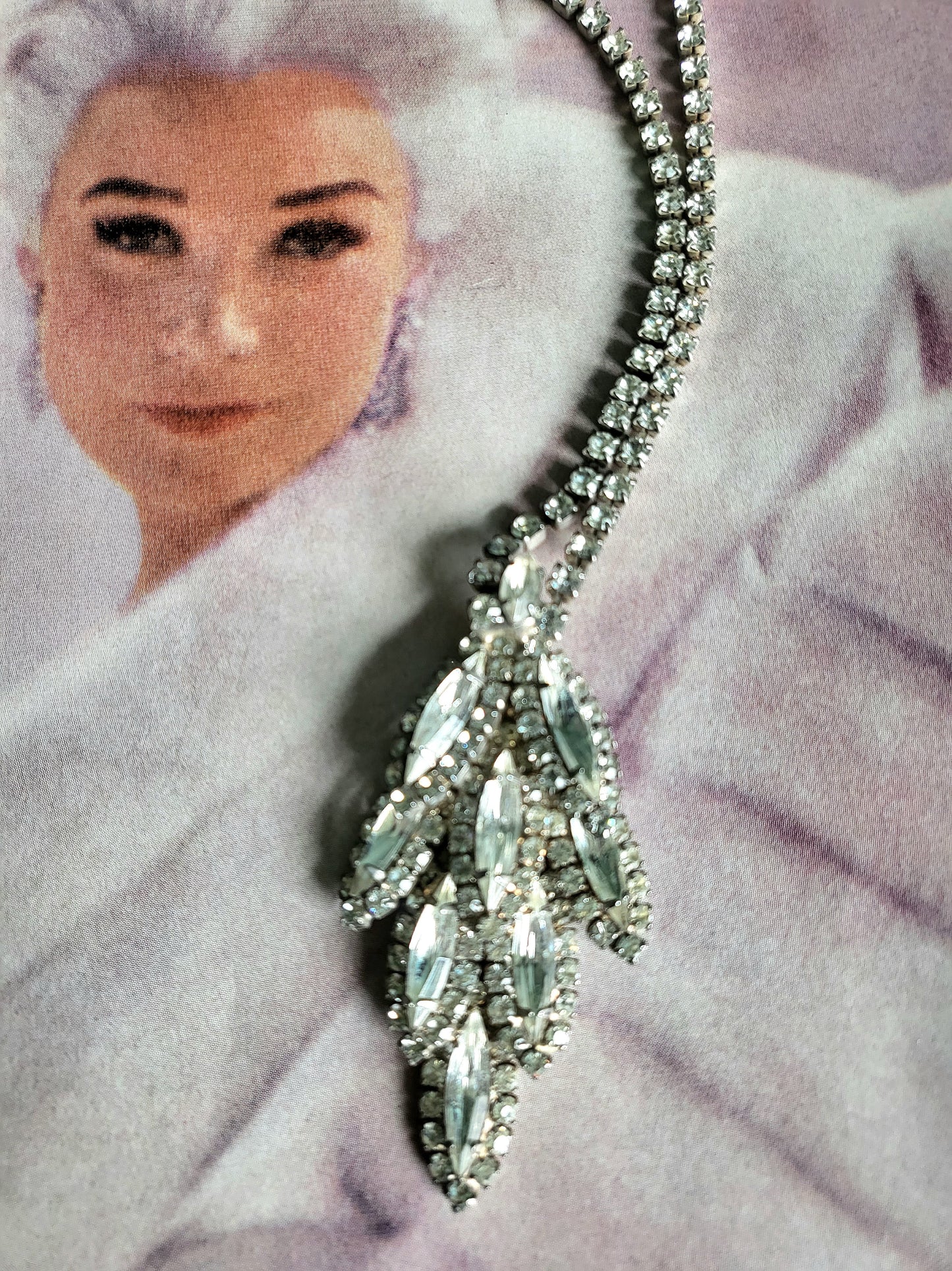 STYLE 7000 - Vintage 1950's-1960's Rhinestone Petal Pendant Necklace