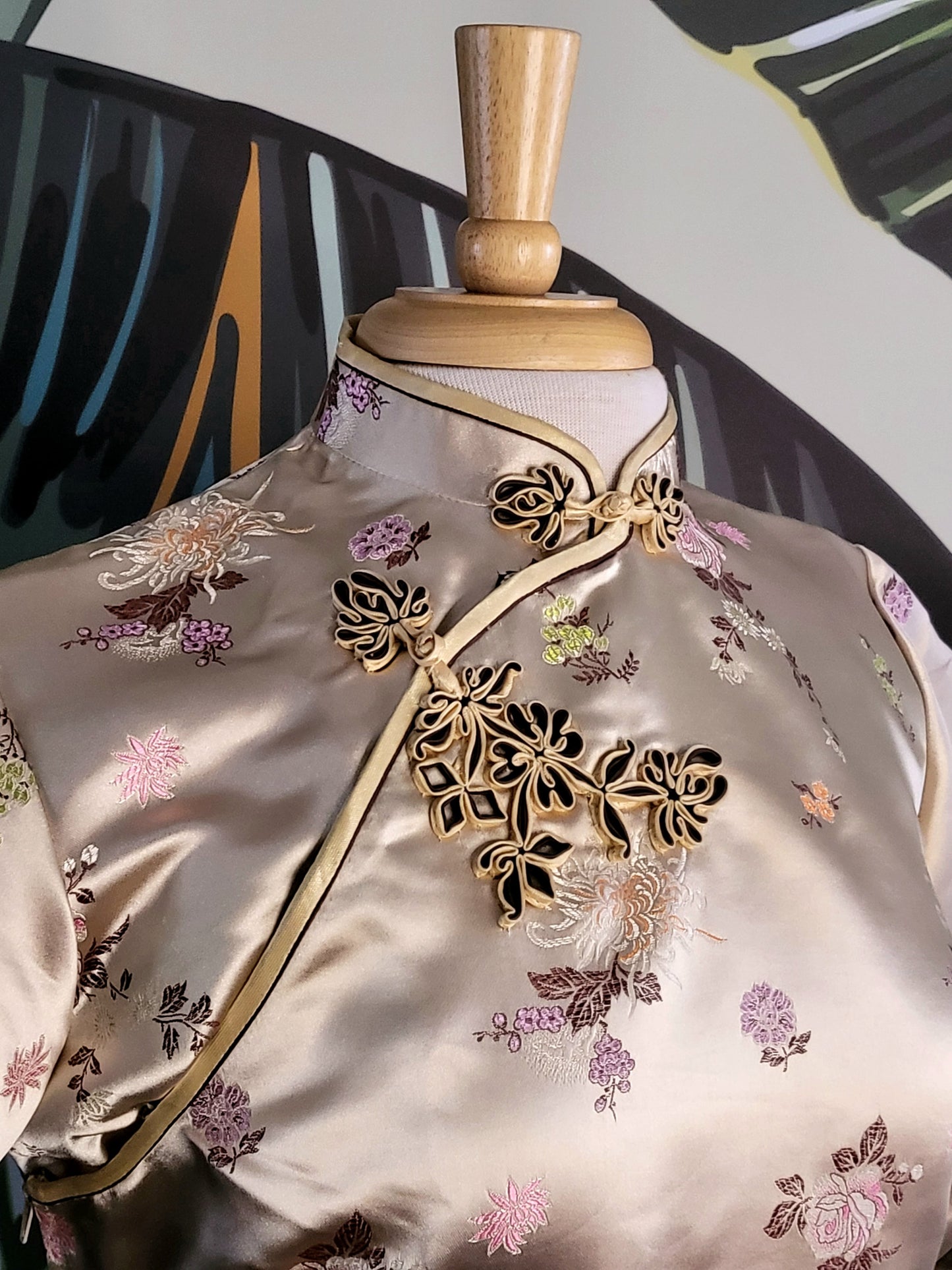 Vintage "Peony" Champagne Gold Qipao - L/XL