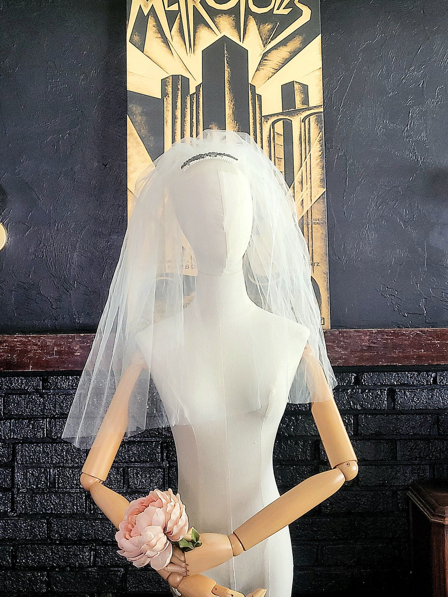 HAT70 - 1950's Style Midi Layered Ivory Veil