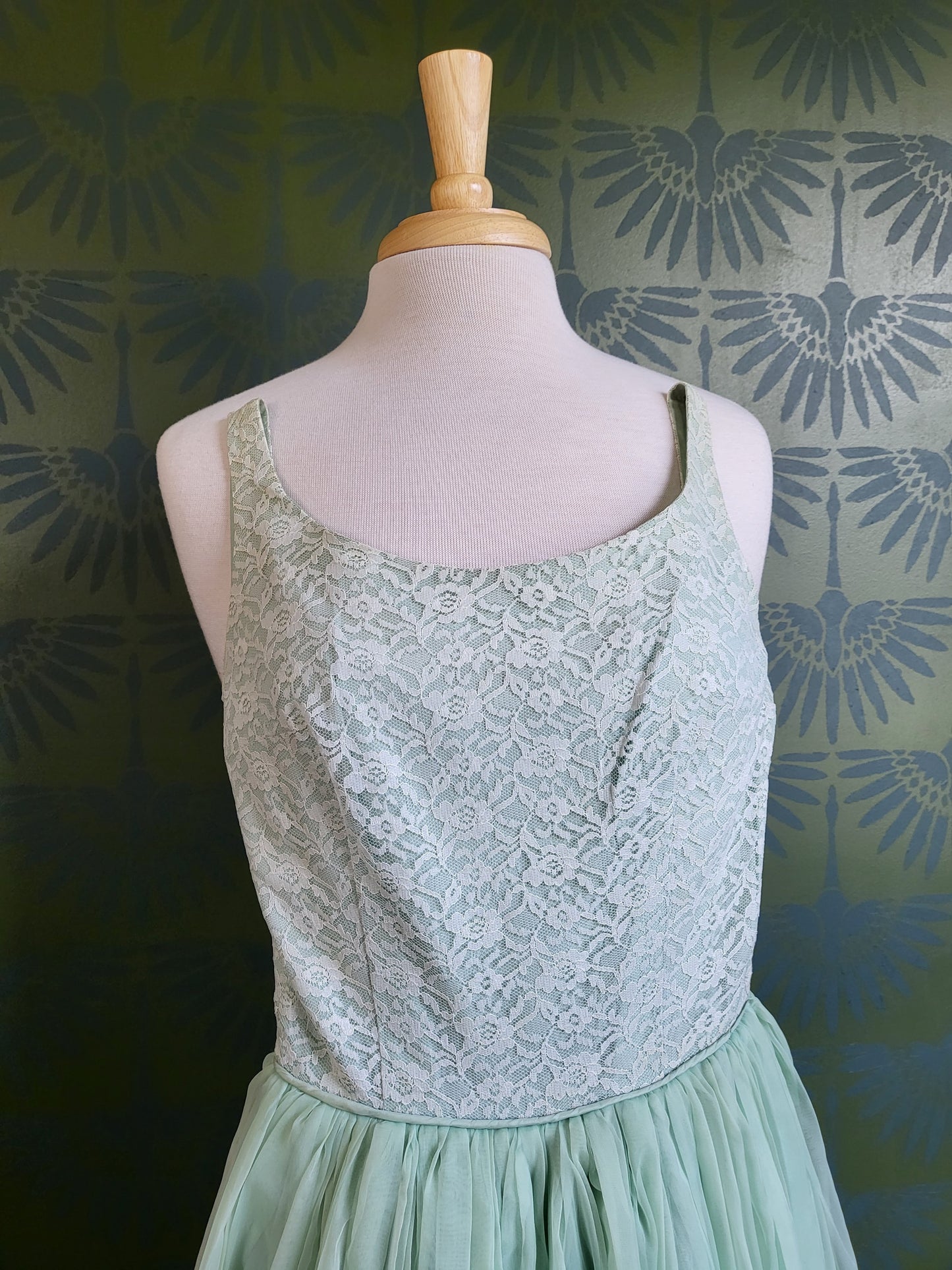 Vintage 1950's-1960's Mint Green Chiffon and Lace Party Dress