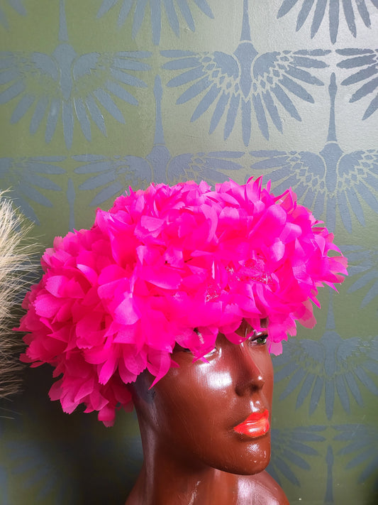 HAT22 - Vintage 1950's-1960's Fuchsia Chiffon Petal Volume Cap