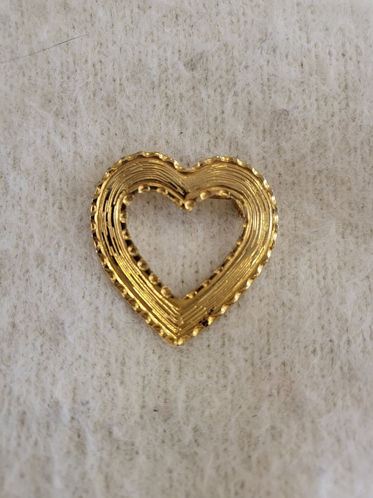 SOLD - Vintage Golden Heart Brooch