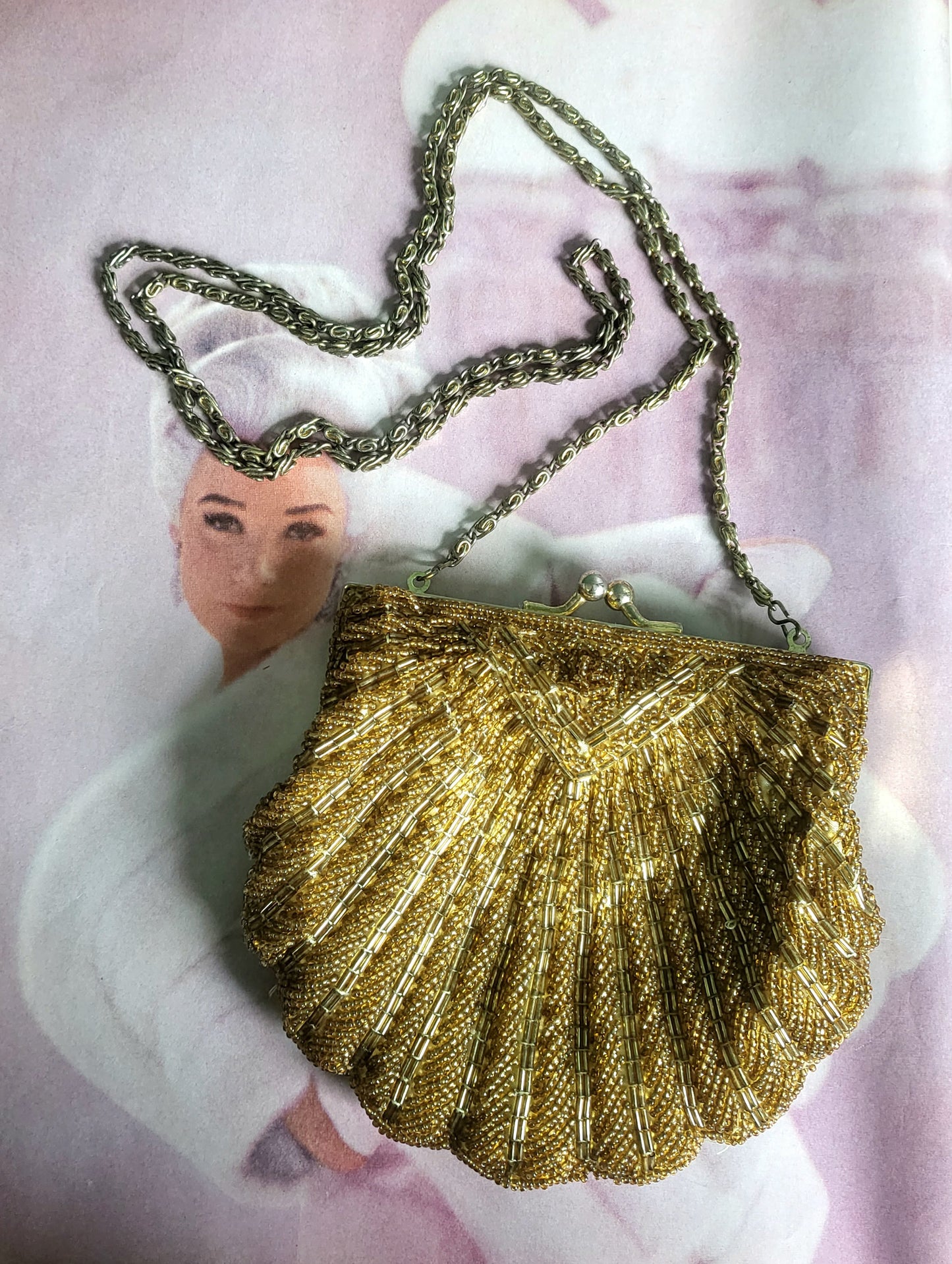 STYLE 2011 - Vintage La Regale Golden Beaded Shell Evening Bag