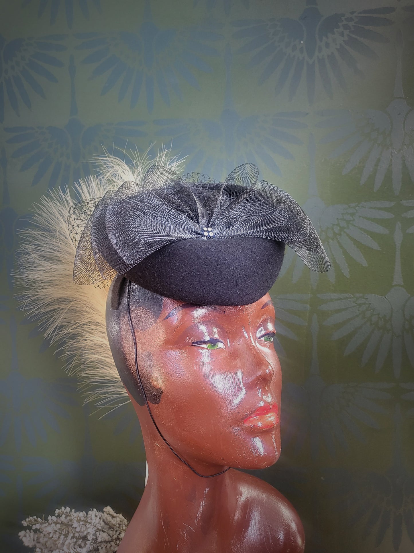 HAT85 - Vintage 1950's "Bollman" Black Felted Wool Topper