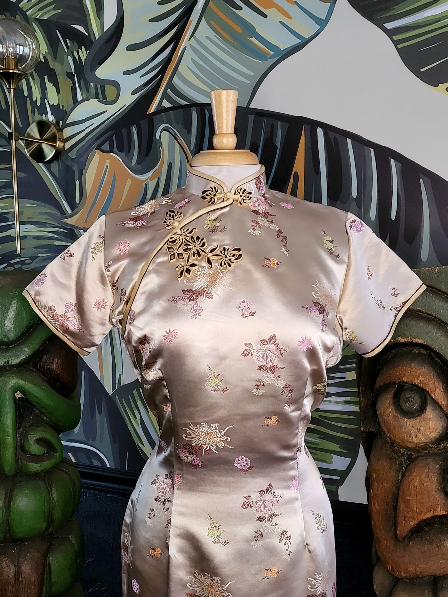 Vintage "Peony" Champagne Gold Qipao - L/XL