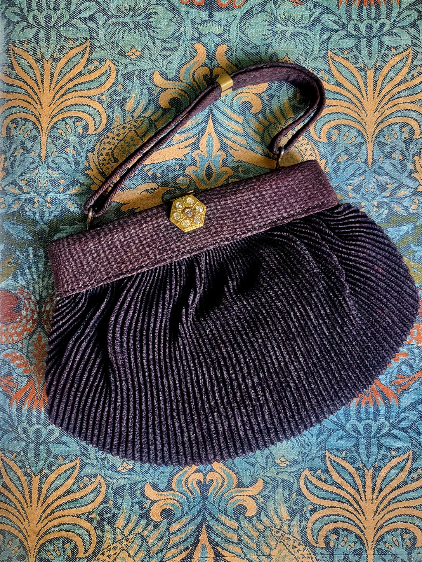 Vintage 1940's Silk Crepe Deco Evening bag