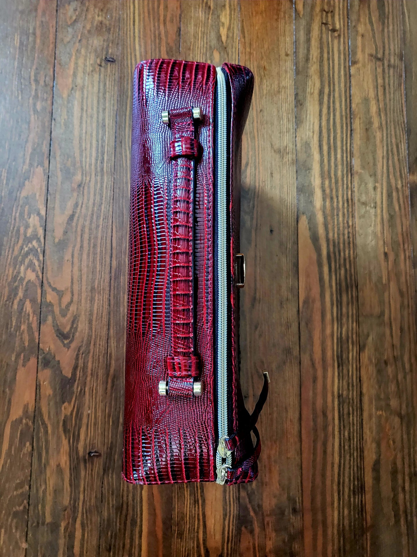 Este Lauder Faux Reptile Skin Travel Case - Red