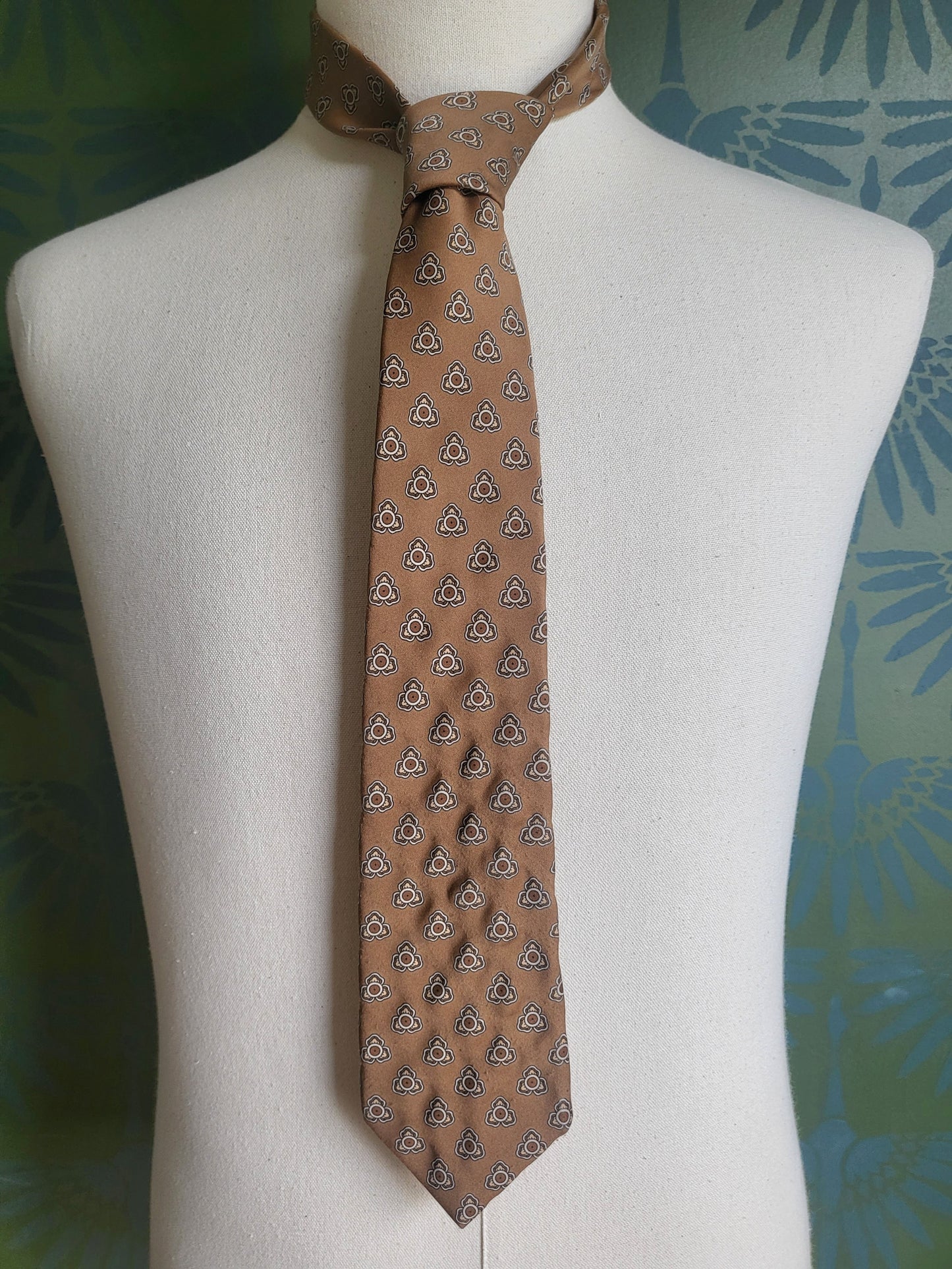 Vintage Don Loper Tan Floral Dot Neck Tie