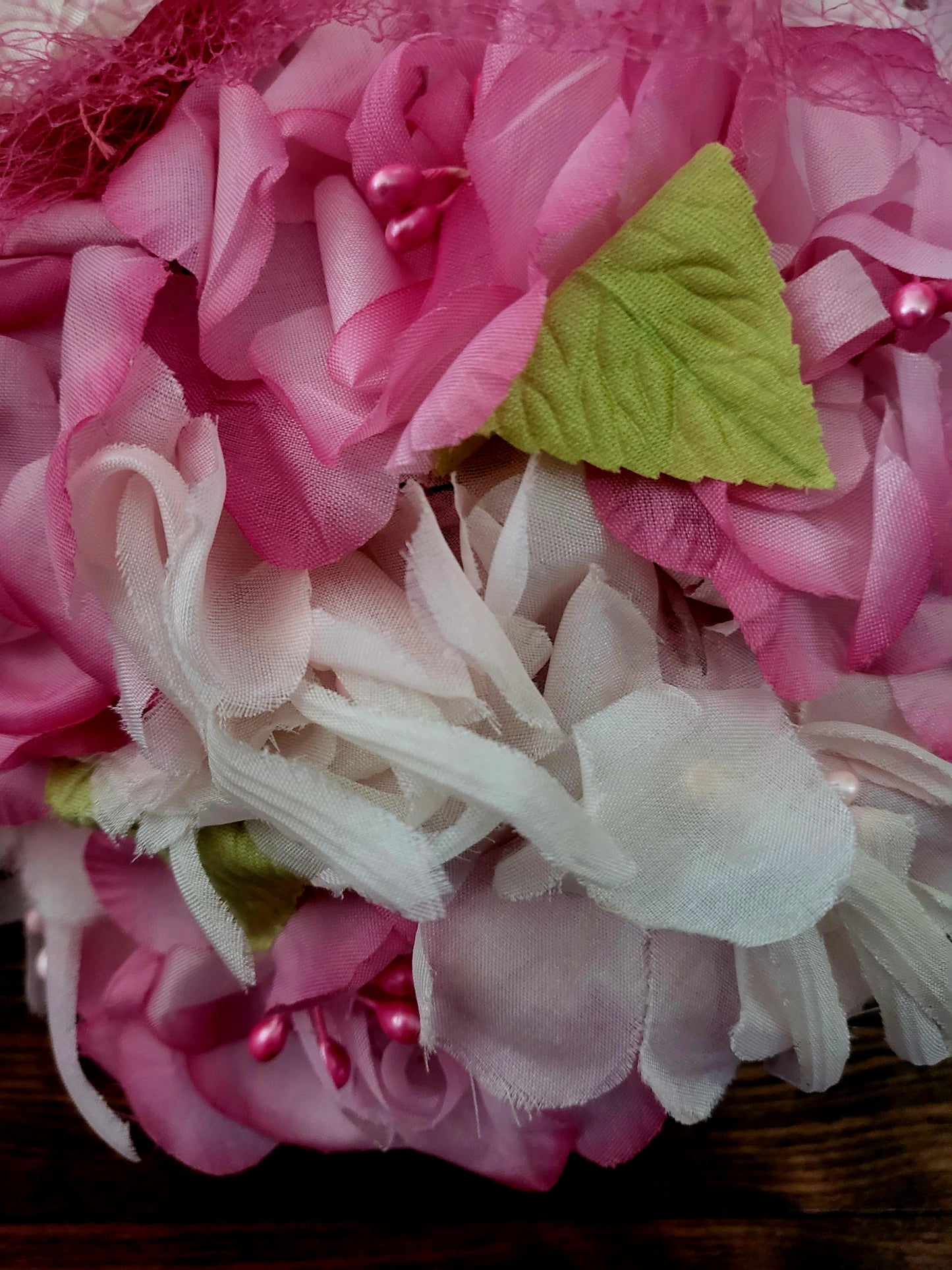 HAT20 - Vintage 1950s-1960s Pink and White Flower Juliet Cap with Pink Birdcage Veil