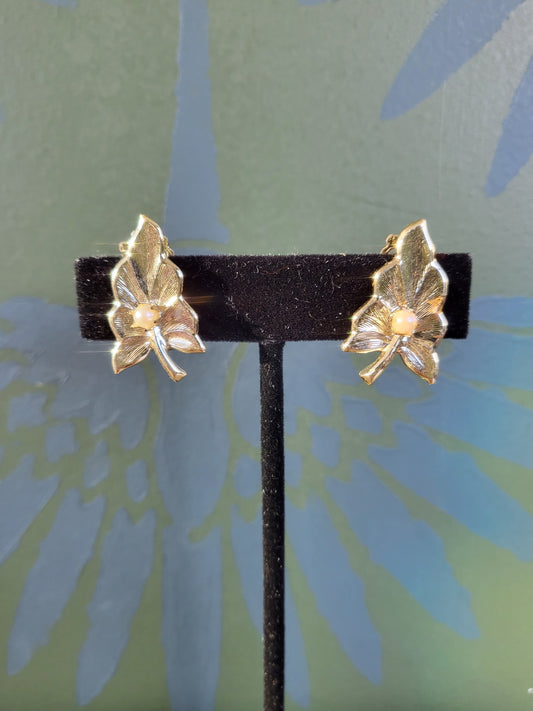 SOLD - Vintage Golden Leaf with Faux Pearl Earrings (Clip-on)