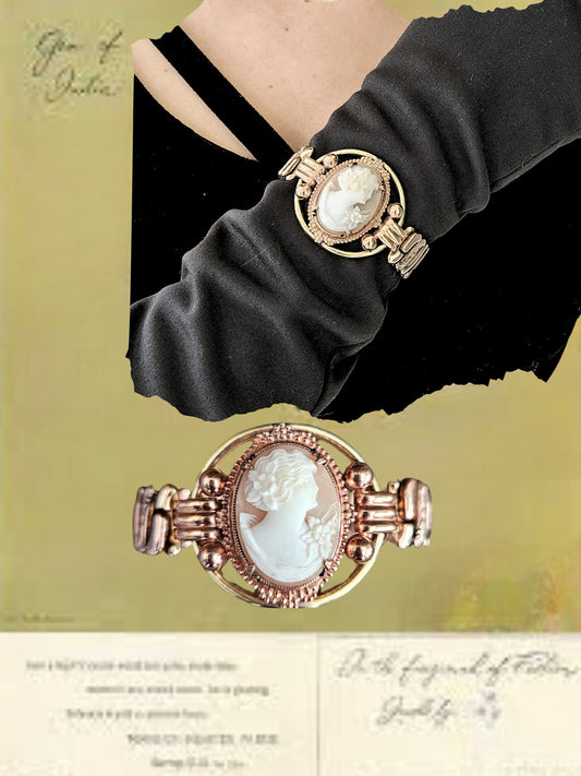 SOLD - Vintage 1950's-1960's Accordion/Expansion Cameo Bracelet