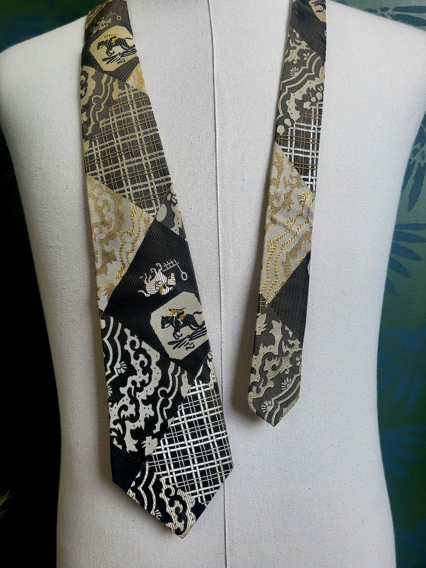 SOLD - Vintage Polo Horse Neck Tie - Green