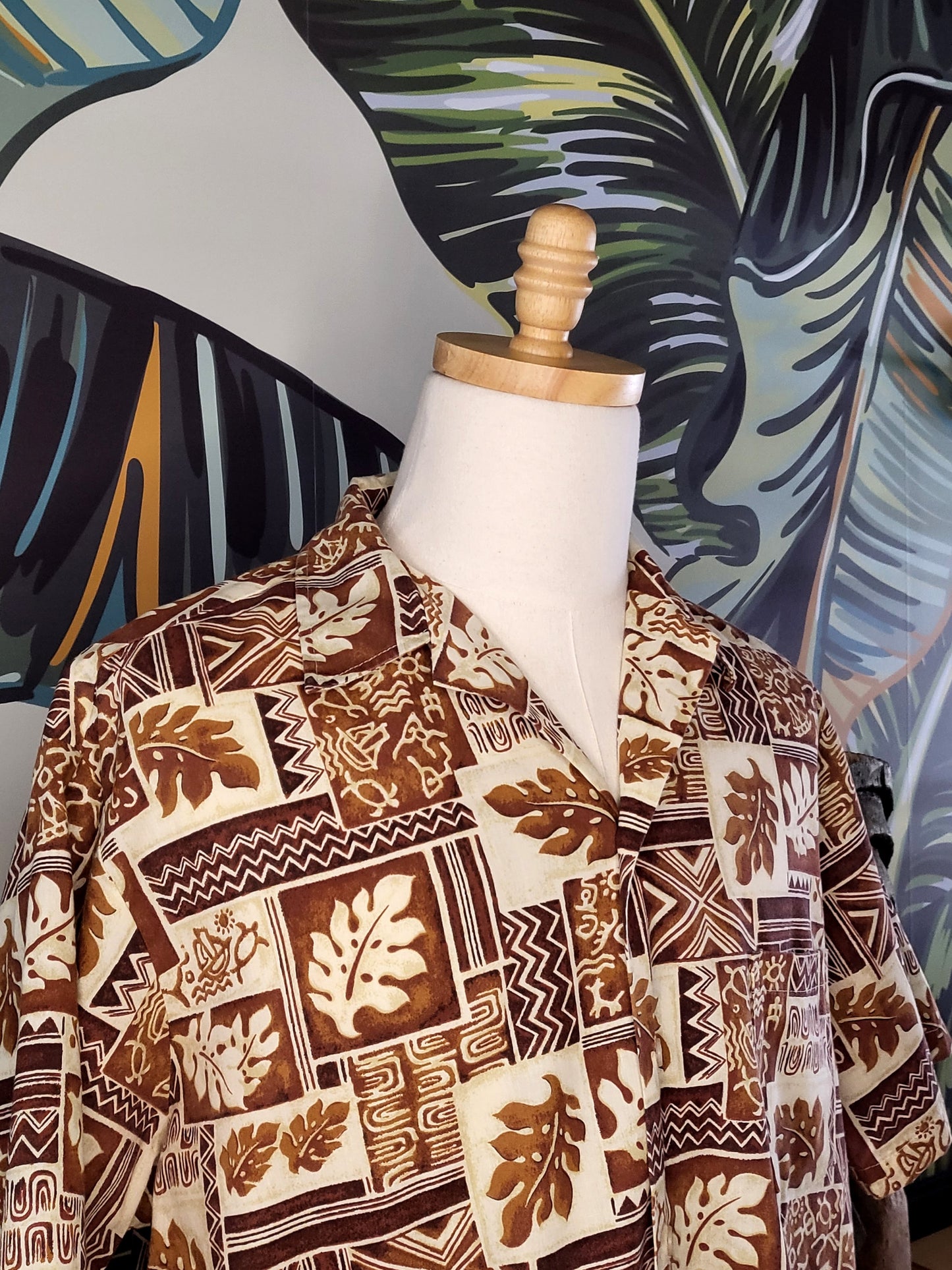 SOLD - Vintage "Islands from Hawai'i" Brown Leaf Button-up Shirt - XL